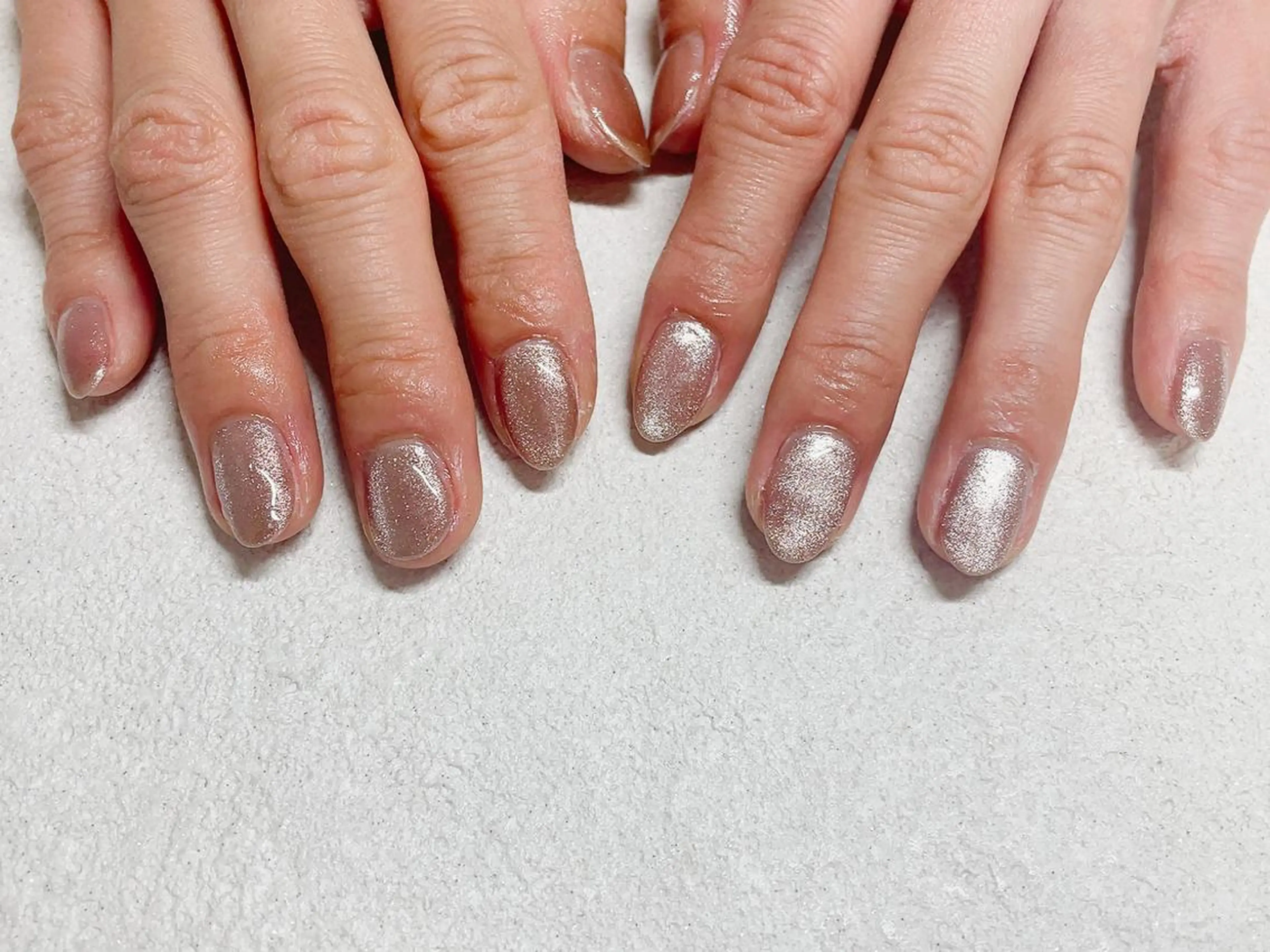 ネイル オーロラネイル フラワーネイル フットネイル フレンチネイル ジェルネイル ハンドネイル mogunail &blowのネイルデザイン