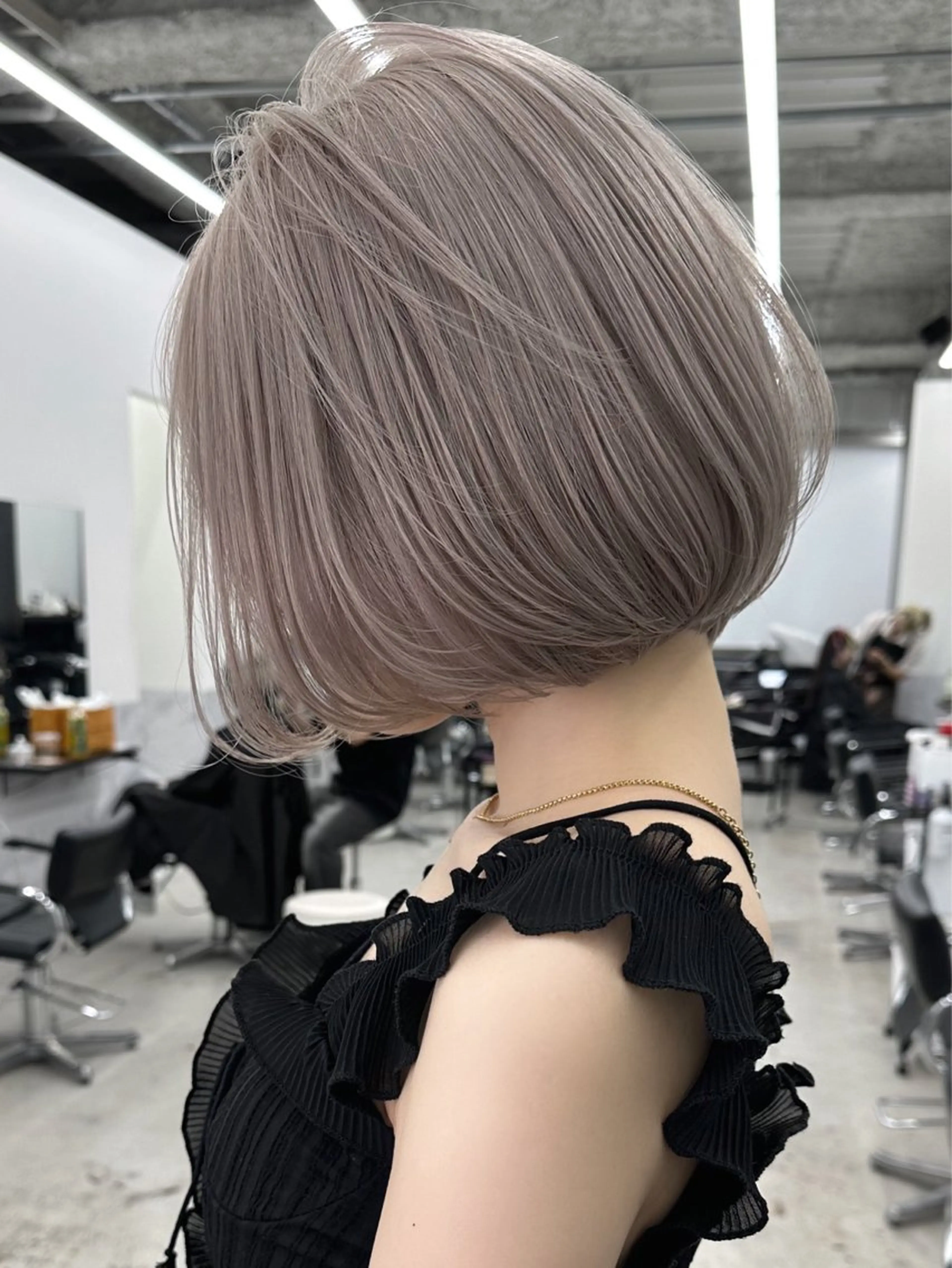 カラー ハイトーンカラー ボブ ヘアカラー 名古屋栄/ 複雑履歴   リカのヘアスタイル