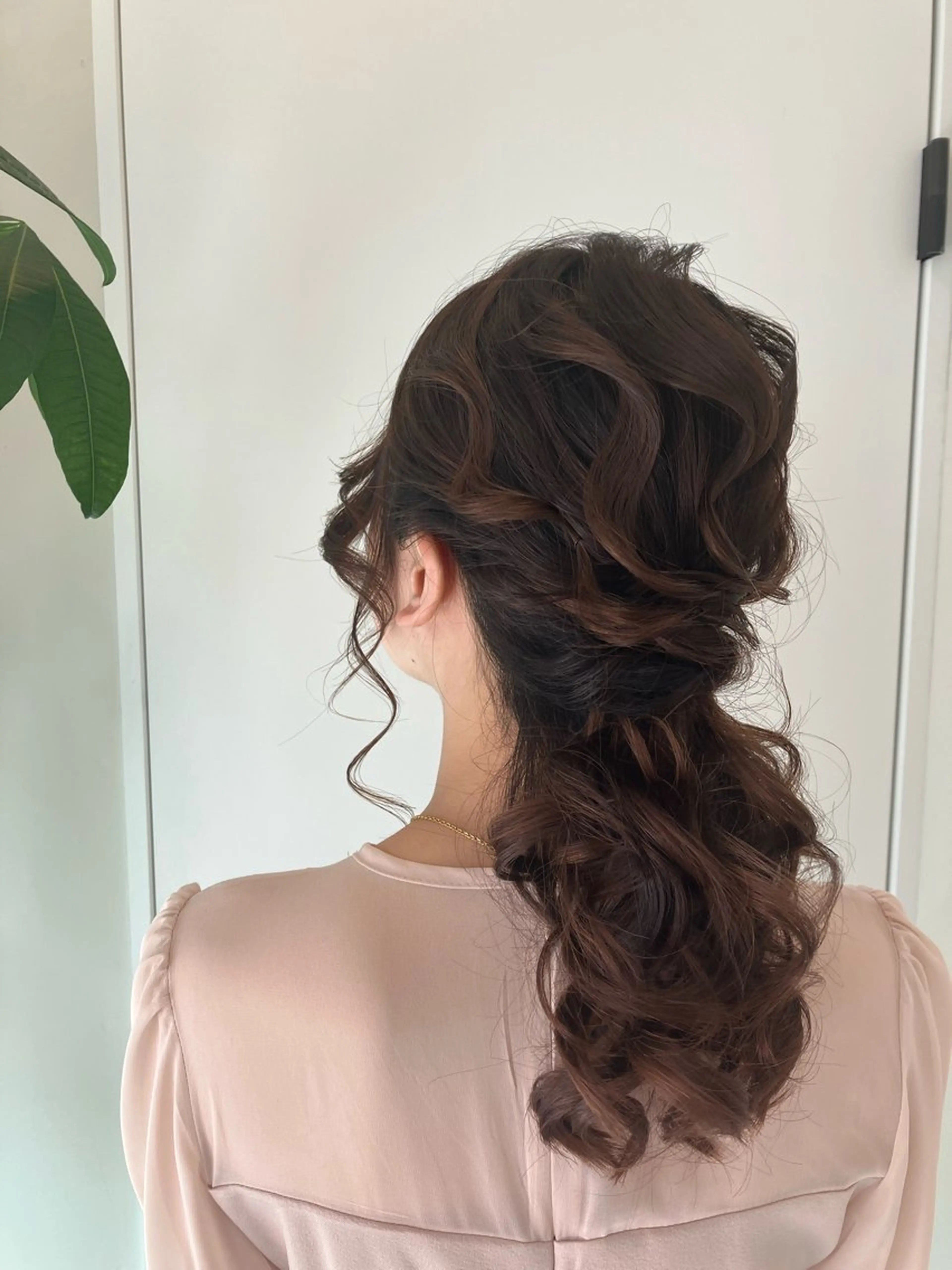 ヘアアレンジ ハーフアップ ポニーテール 結婚式・ブライダル Hair&Make Nahoのマツエク・マツパデザイン