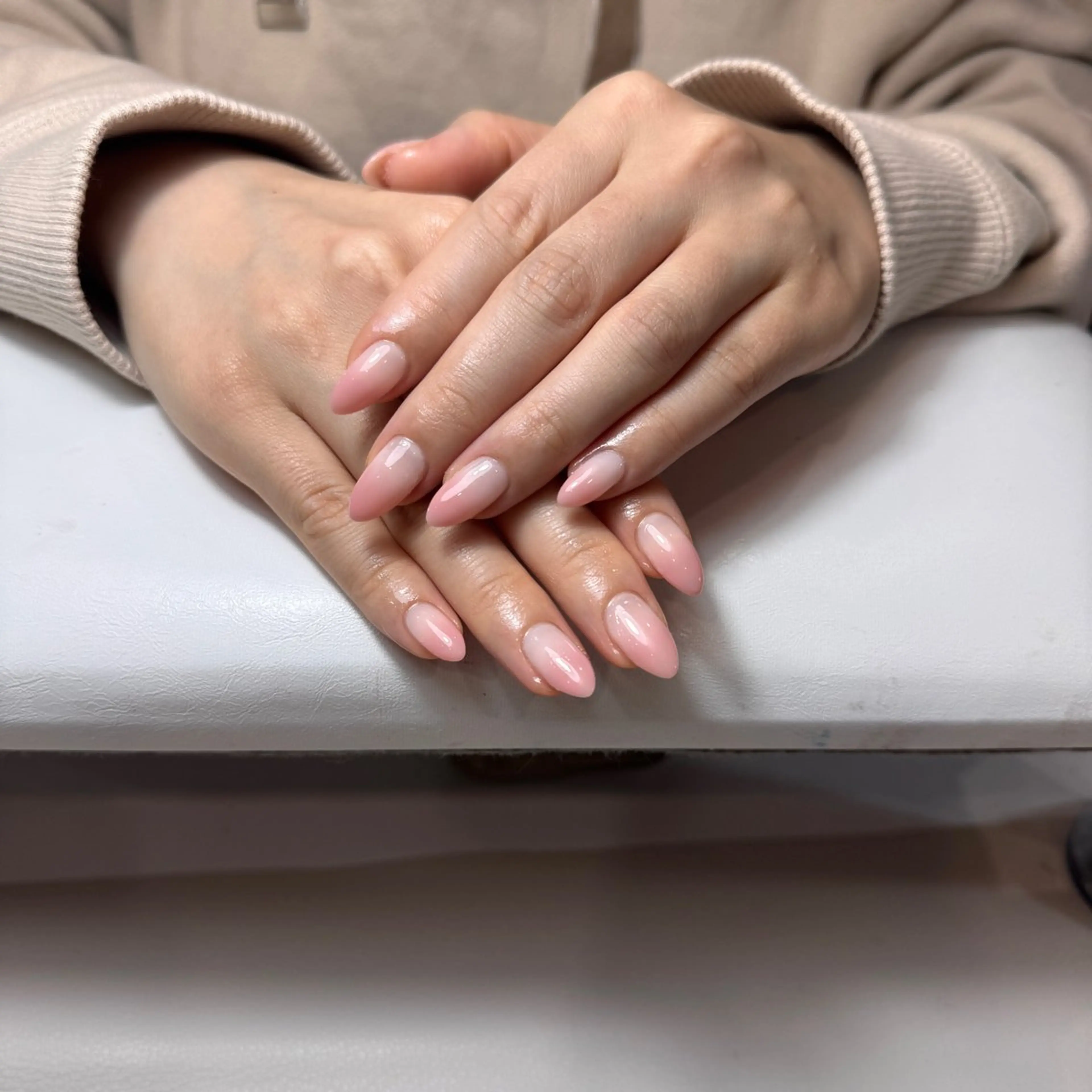 ネイル チークネイル フレンチネイル グラデーション 韓国ネイル マグネットネイル ハンドネイル Hana Nailのネイルデザイン