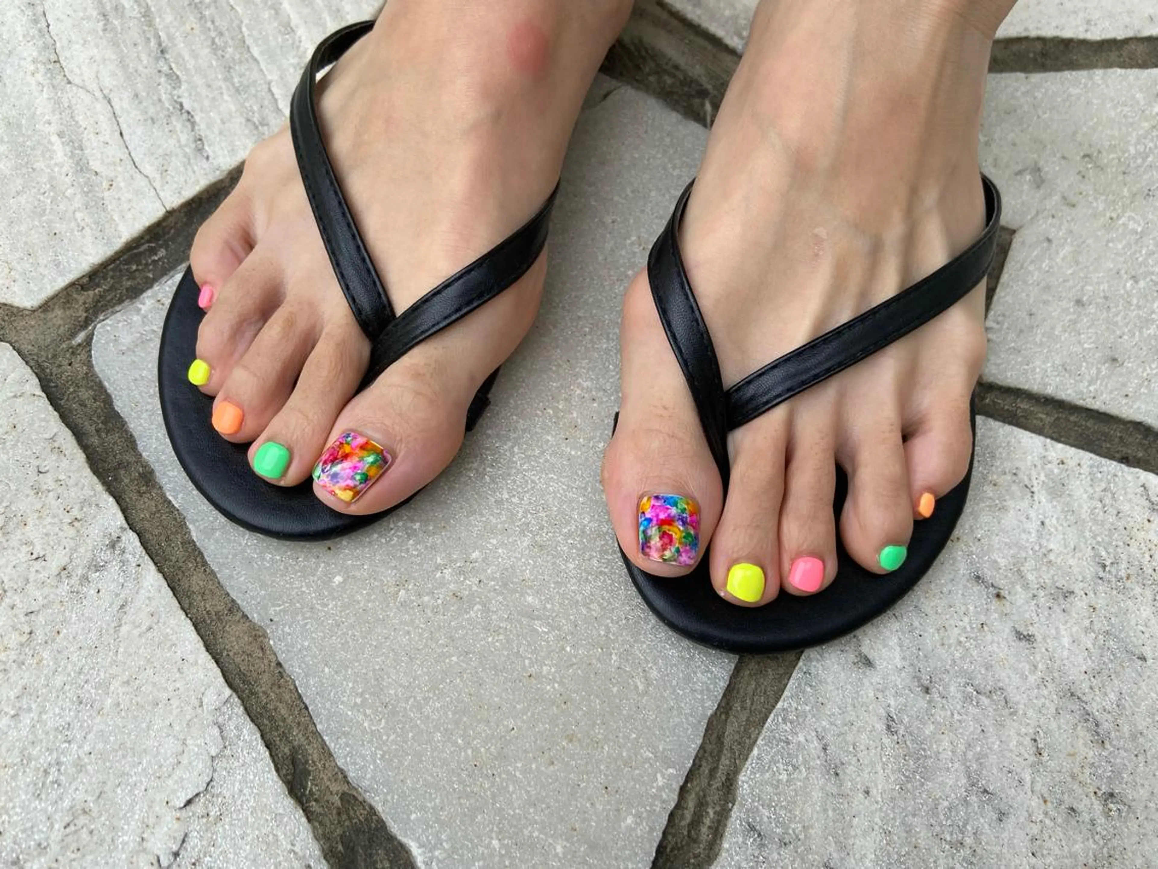 フットネイル🦶親指２本アート✨オフあり＋５００円の写真