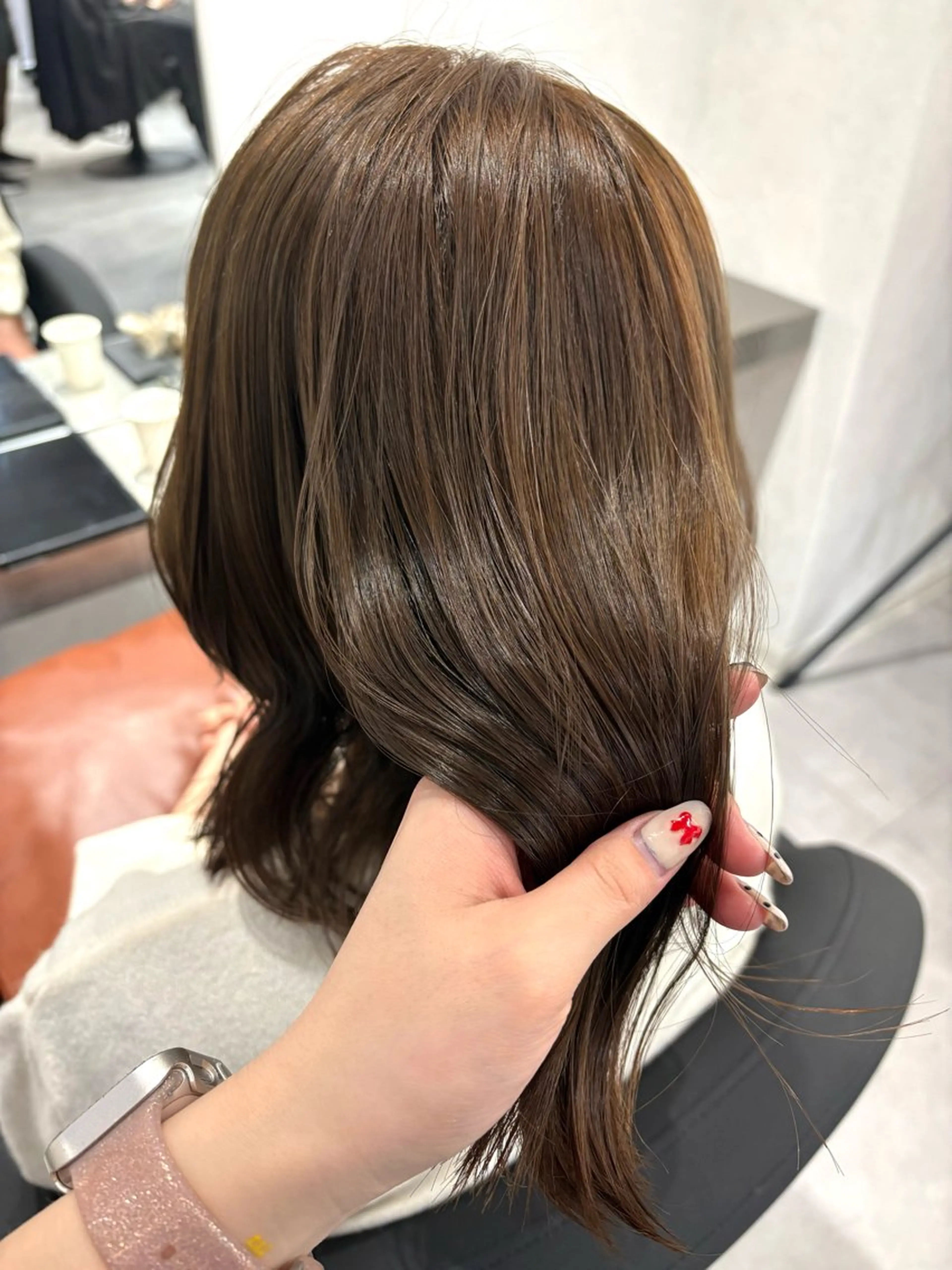 ミディアム カラー ヘアアレンジ ベージュカラー 透明感カラー デート 韓国透明感🇰🇷 SAKURAのヘアスタイル