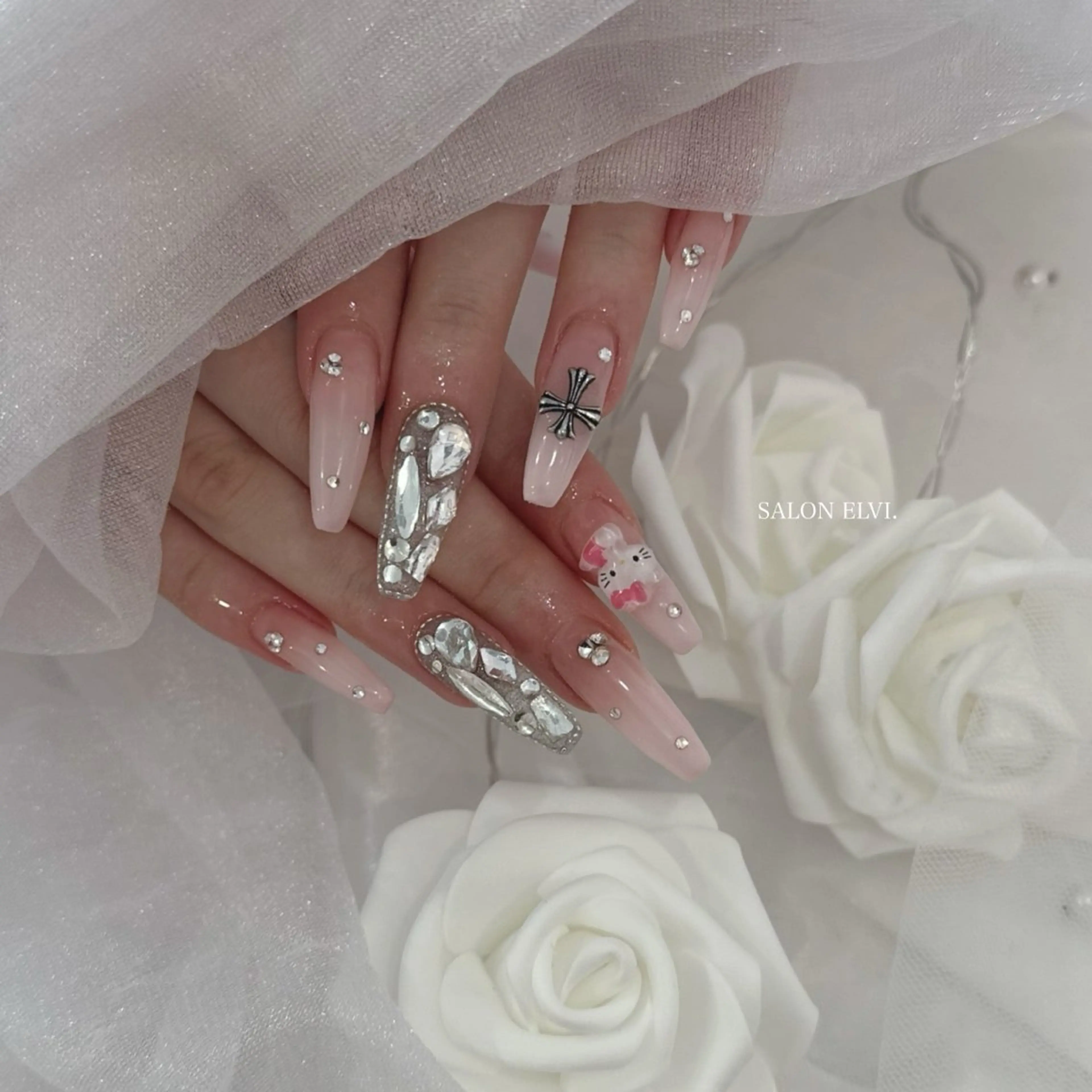 ネイル SALON ELVI.のネイルデザイン