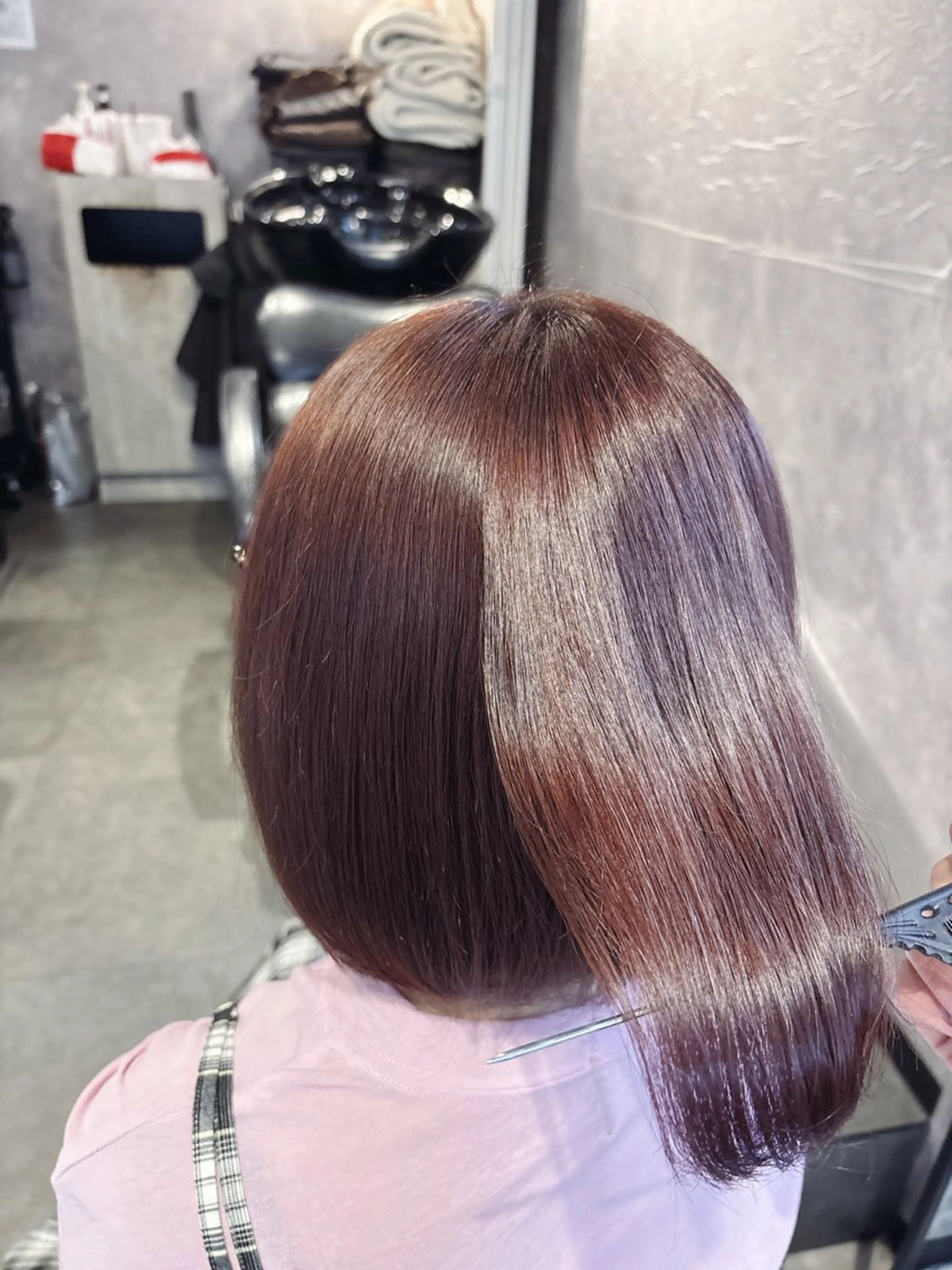 ショート カラー elu あやね 💜🫧カラーモデルのヘアスタイル