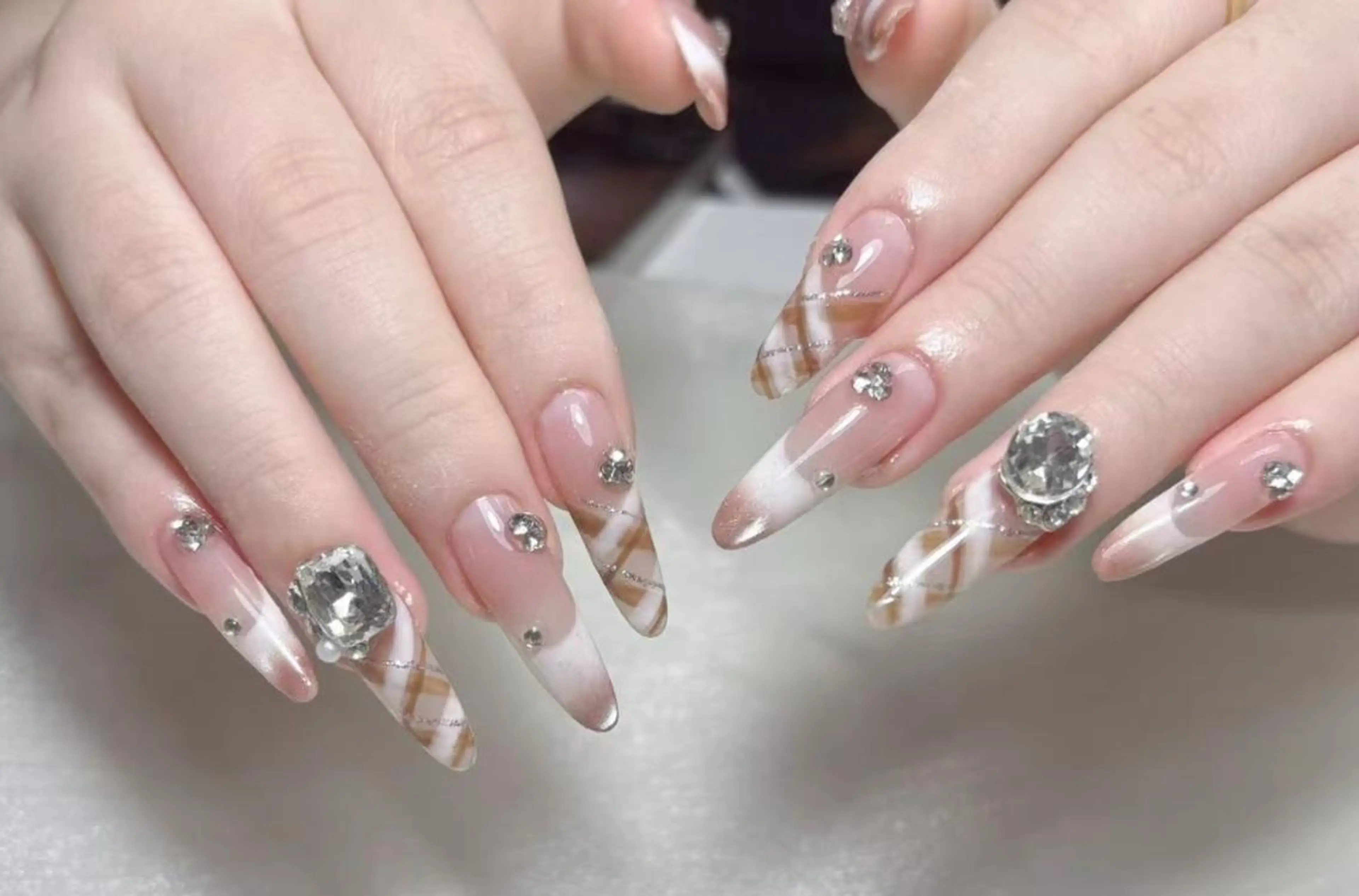 ネイル ハンドネイル Pure&Rich Nailのネイルデザイン