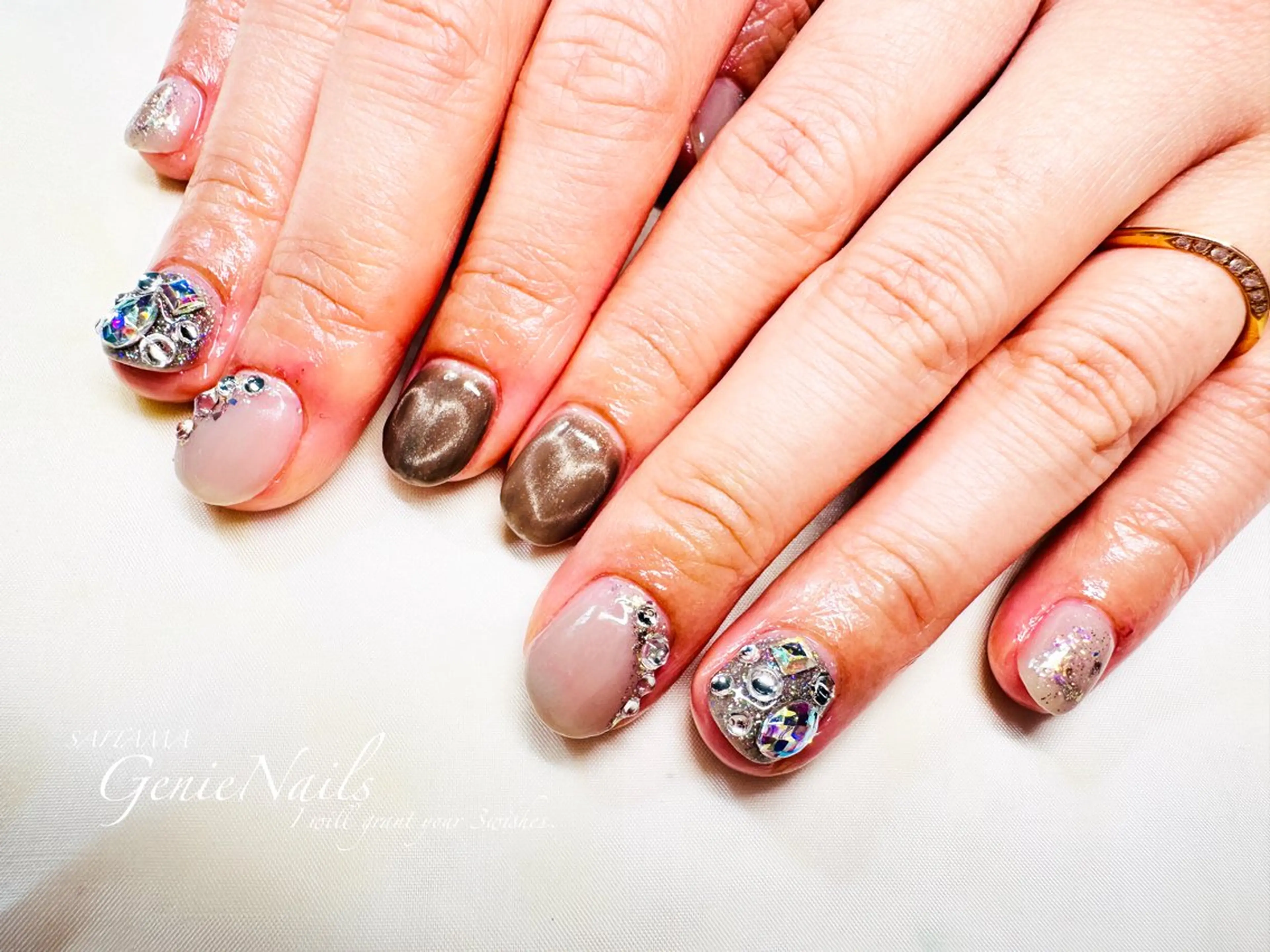 ネイル アートネイル フットネイル ハート 持ち込み 冬ネイル Genie Nailsのネイルデザイン