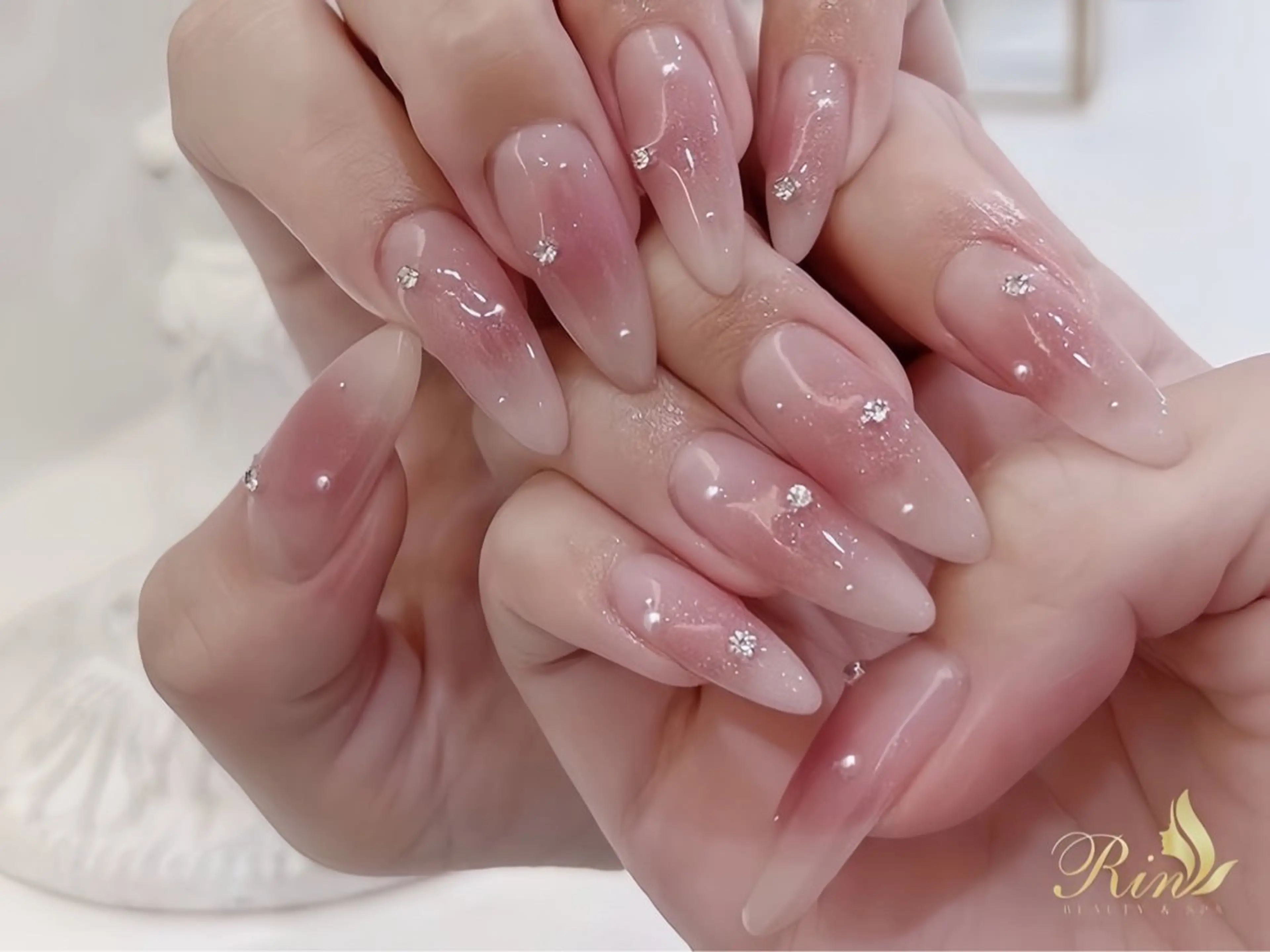 ロング Rin Nail 新大久保店のネイルデザイン