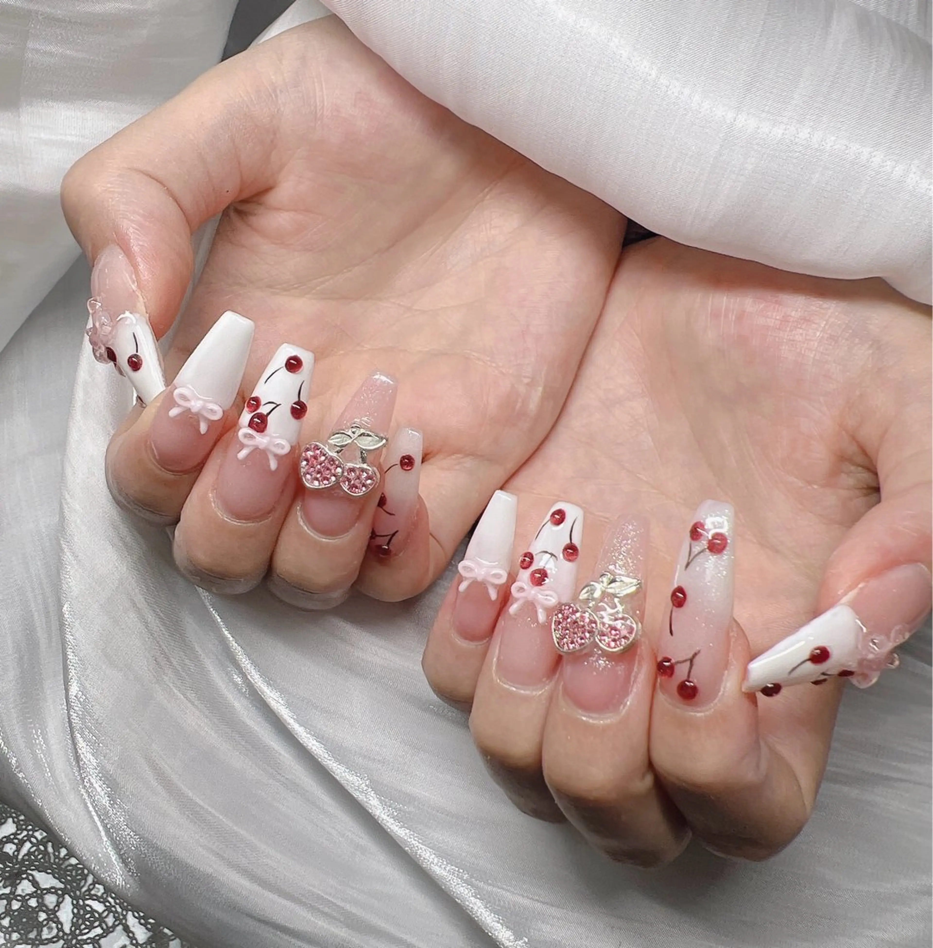 ネイル ハンドネイル Lee Nailsのネイルデザイン