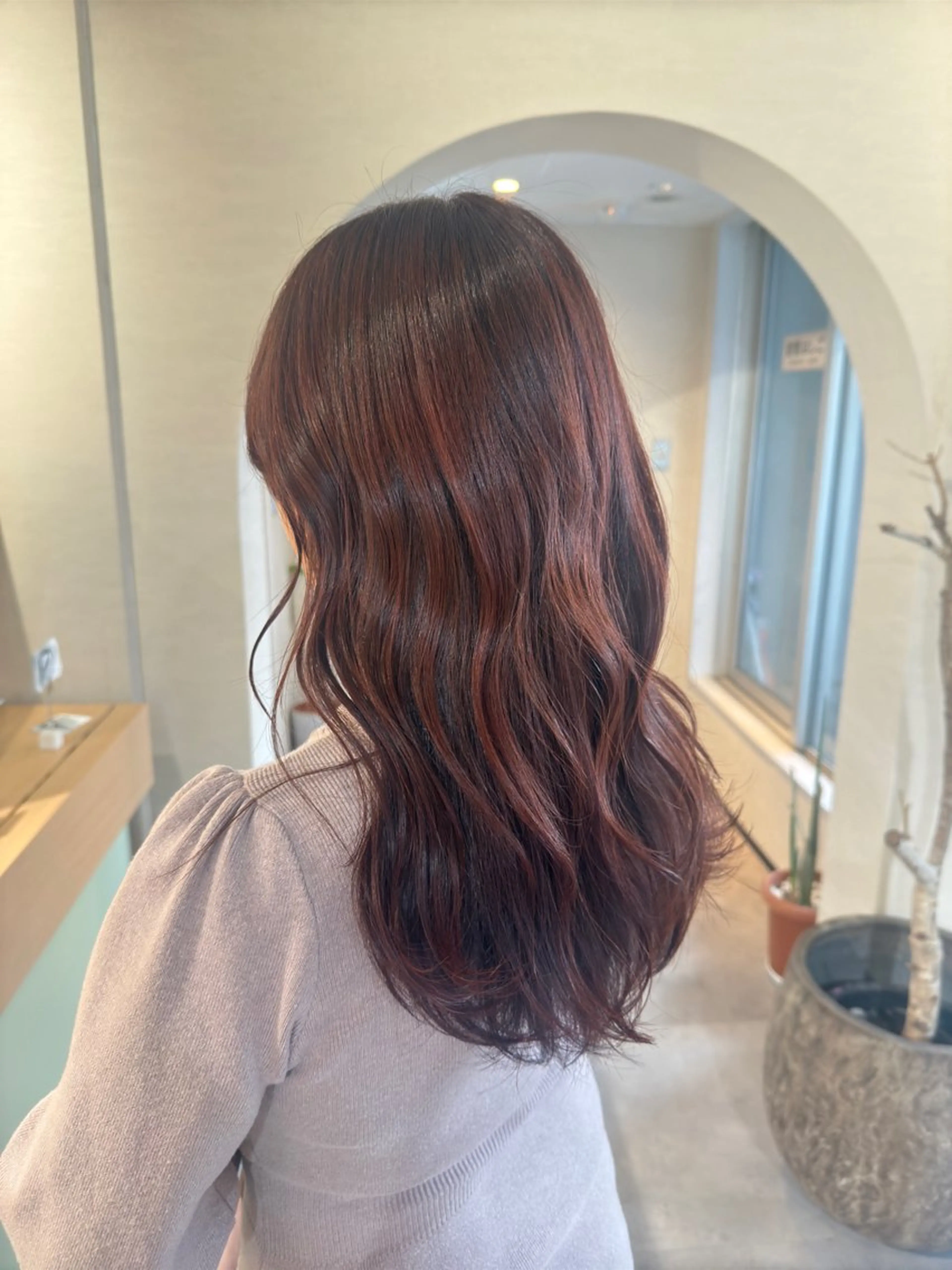 ロング カラー ピンクカラー カット ヘアカラー トリートメント 【Uneユヌ】菊地 春那のヘアスタイル