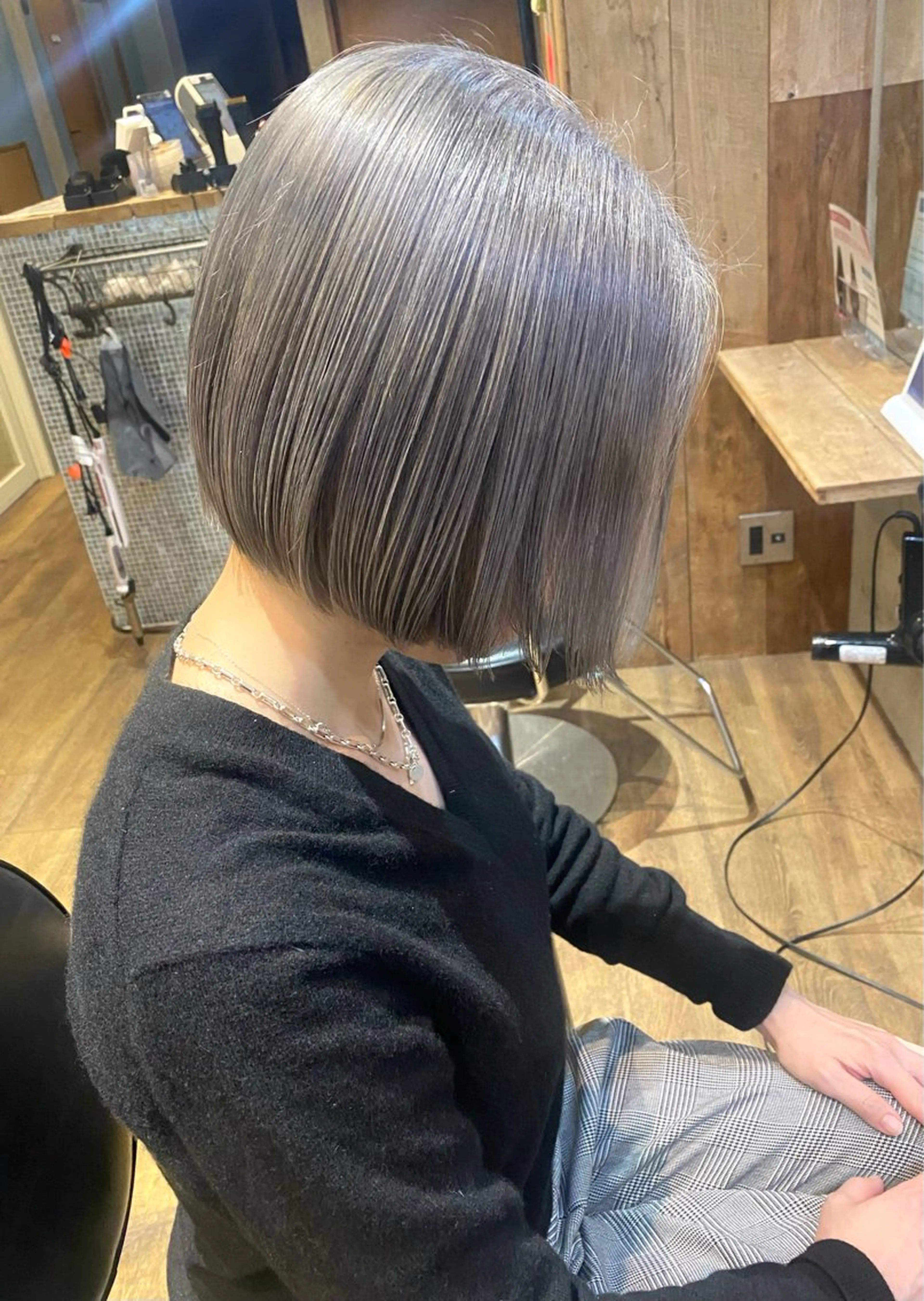 ショート ヘアカラー 井上 麻帆のヘアスタイル