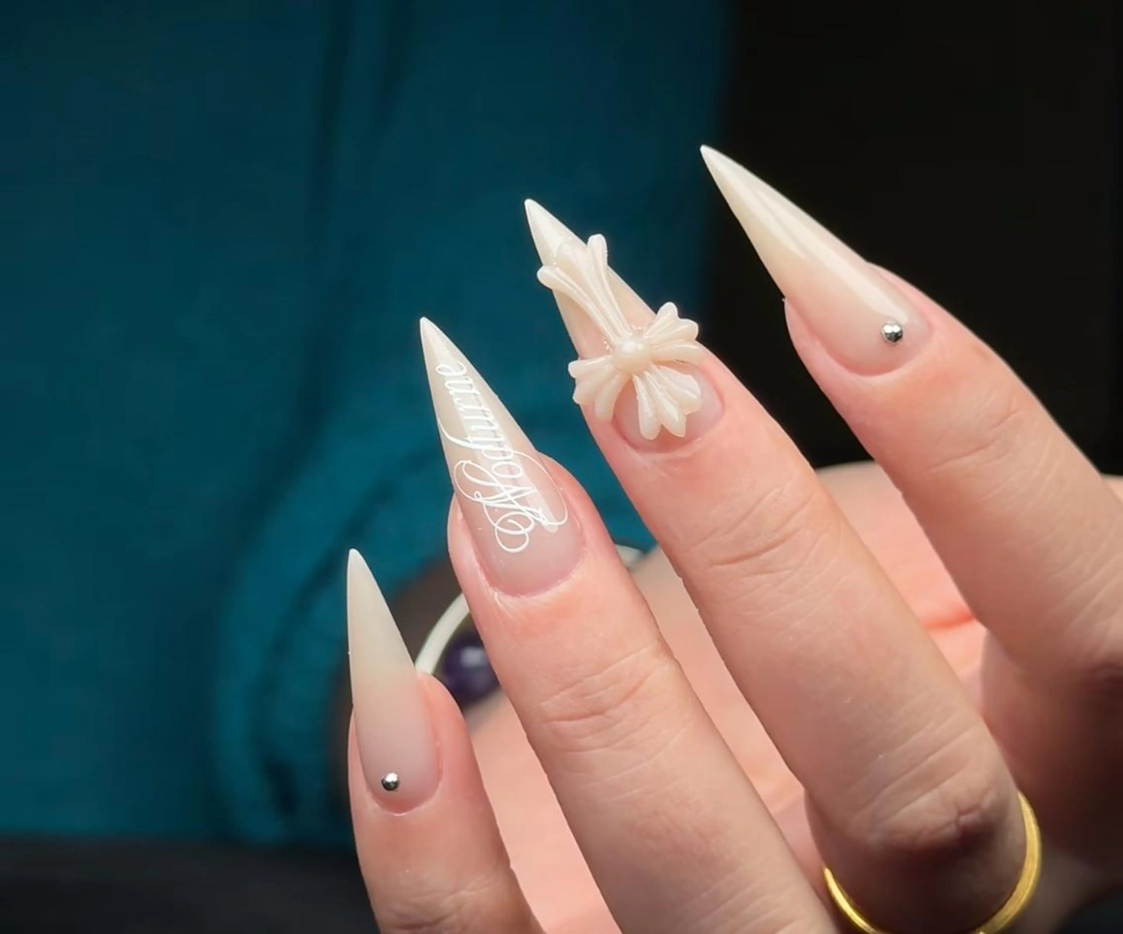 ネイル ハンドネイル 🎀 NaNa_nailのネイルデザイン