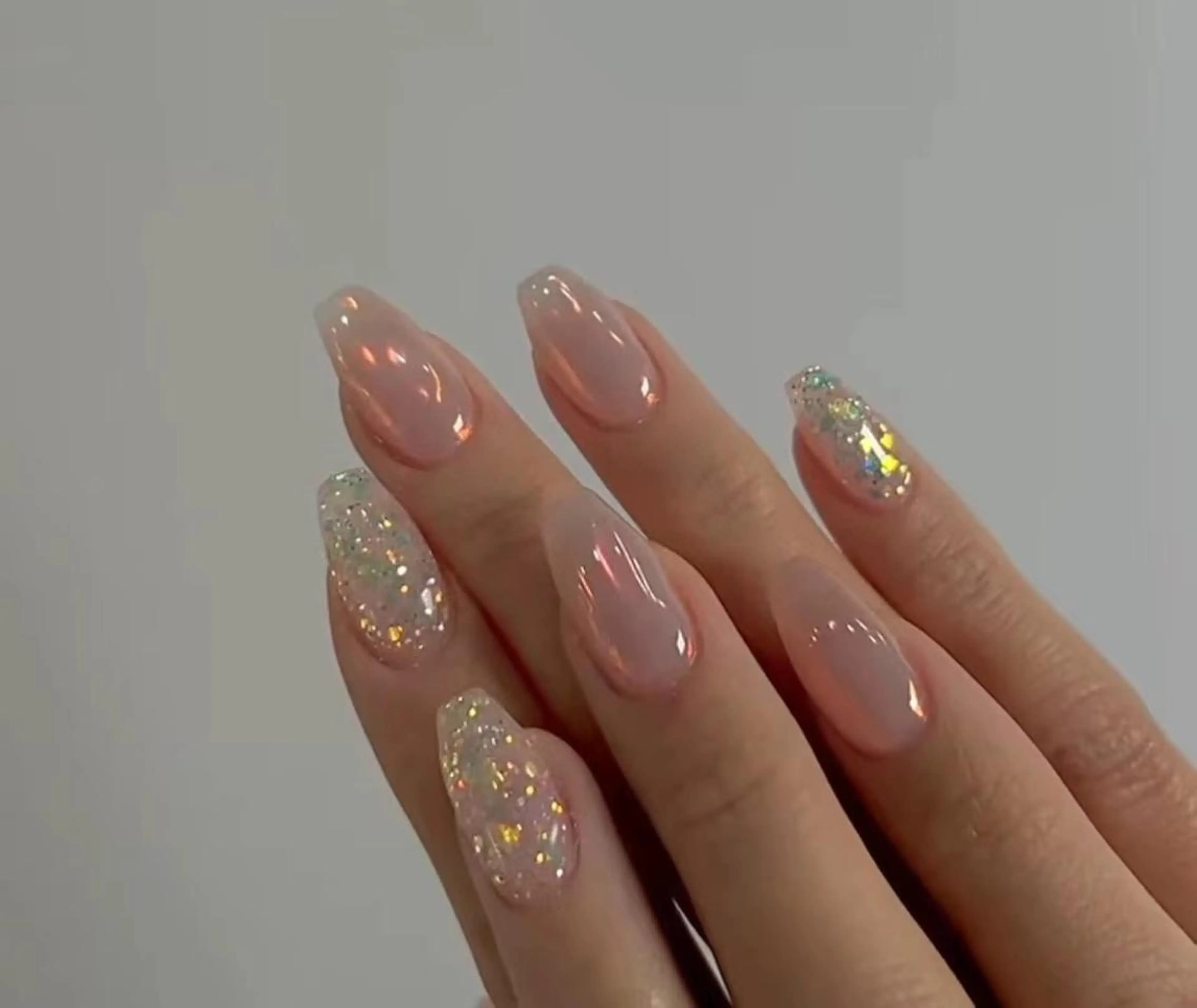 ミディアム めぐみのネイルサロン スタッフ練習のネイルデザイン