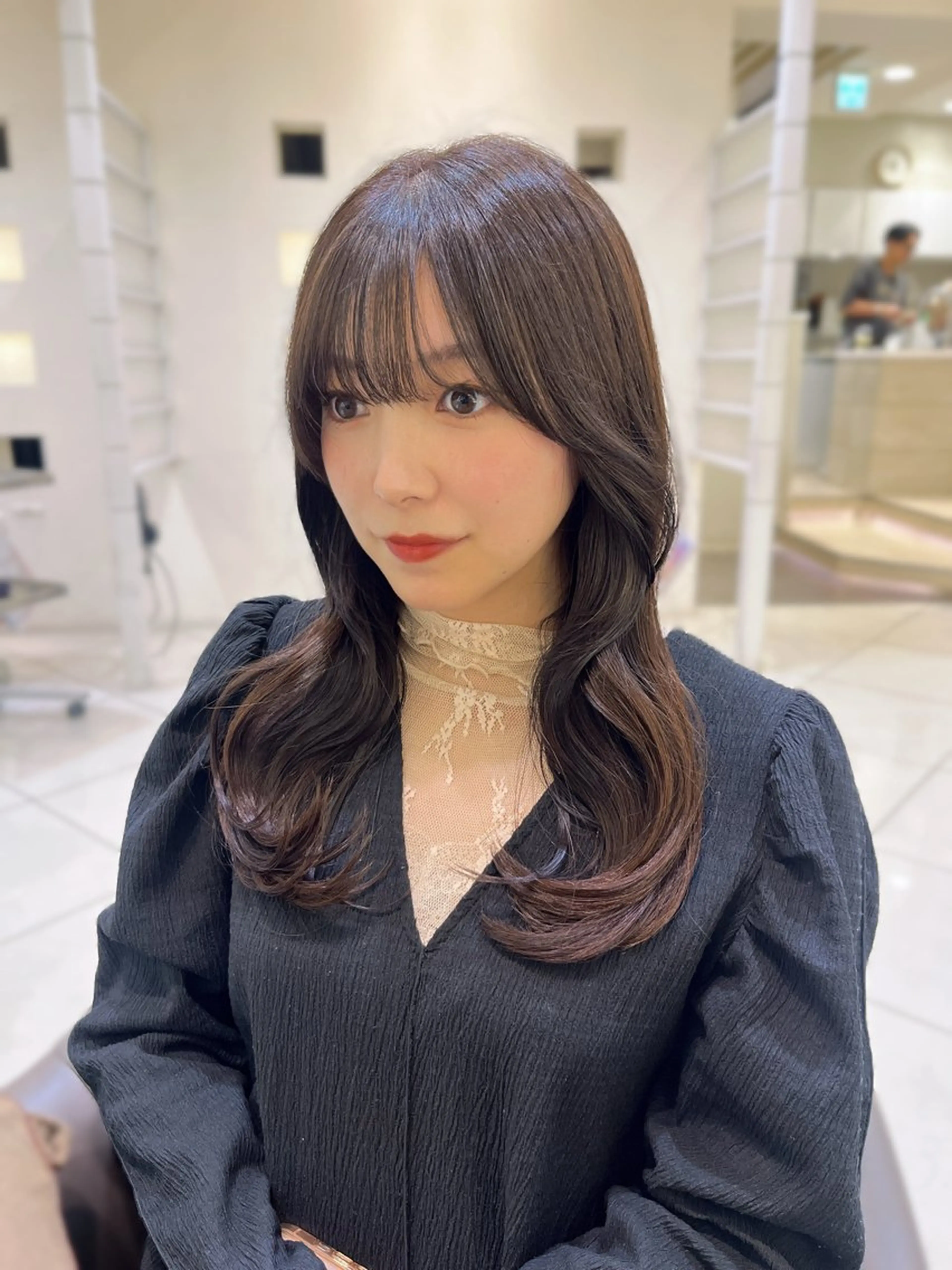 セミロング カット ヘアカラー トリートメント 透明感カラー/レイヤ ー/縮毛/暗髪/銀座のヘアスタイル
