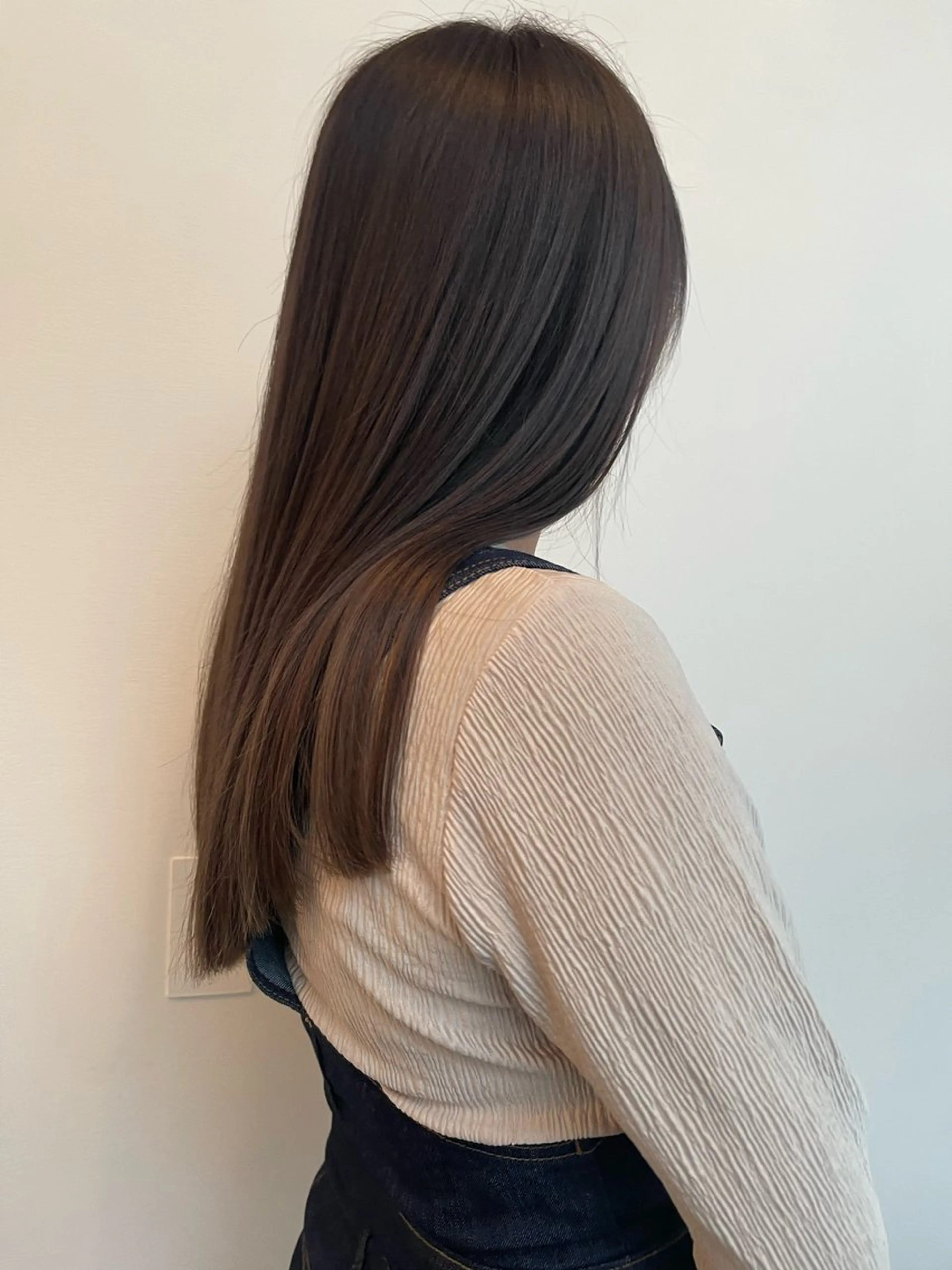 かがやしづ ⭐️ハイトーンのヘアスタイル