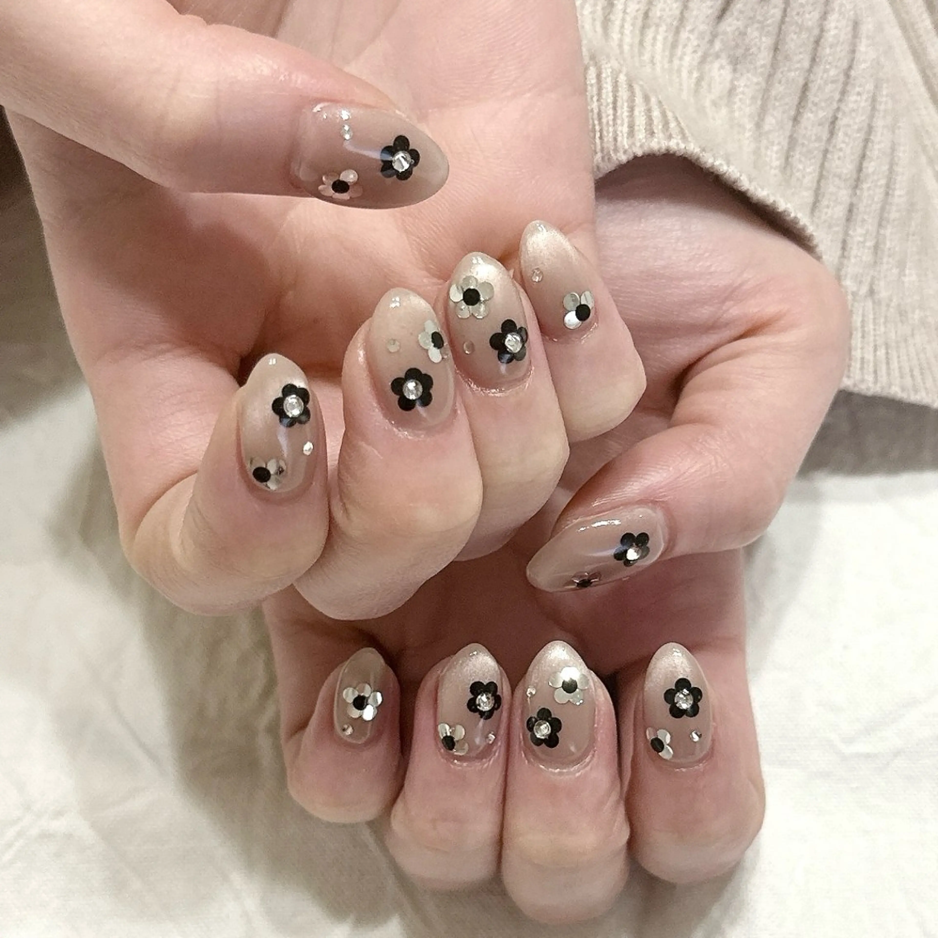 ネイル フレンチネイル マグネットネイル マグネットフレンチ ハンドネイル peaberry nailのネイルデザイン