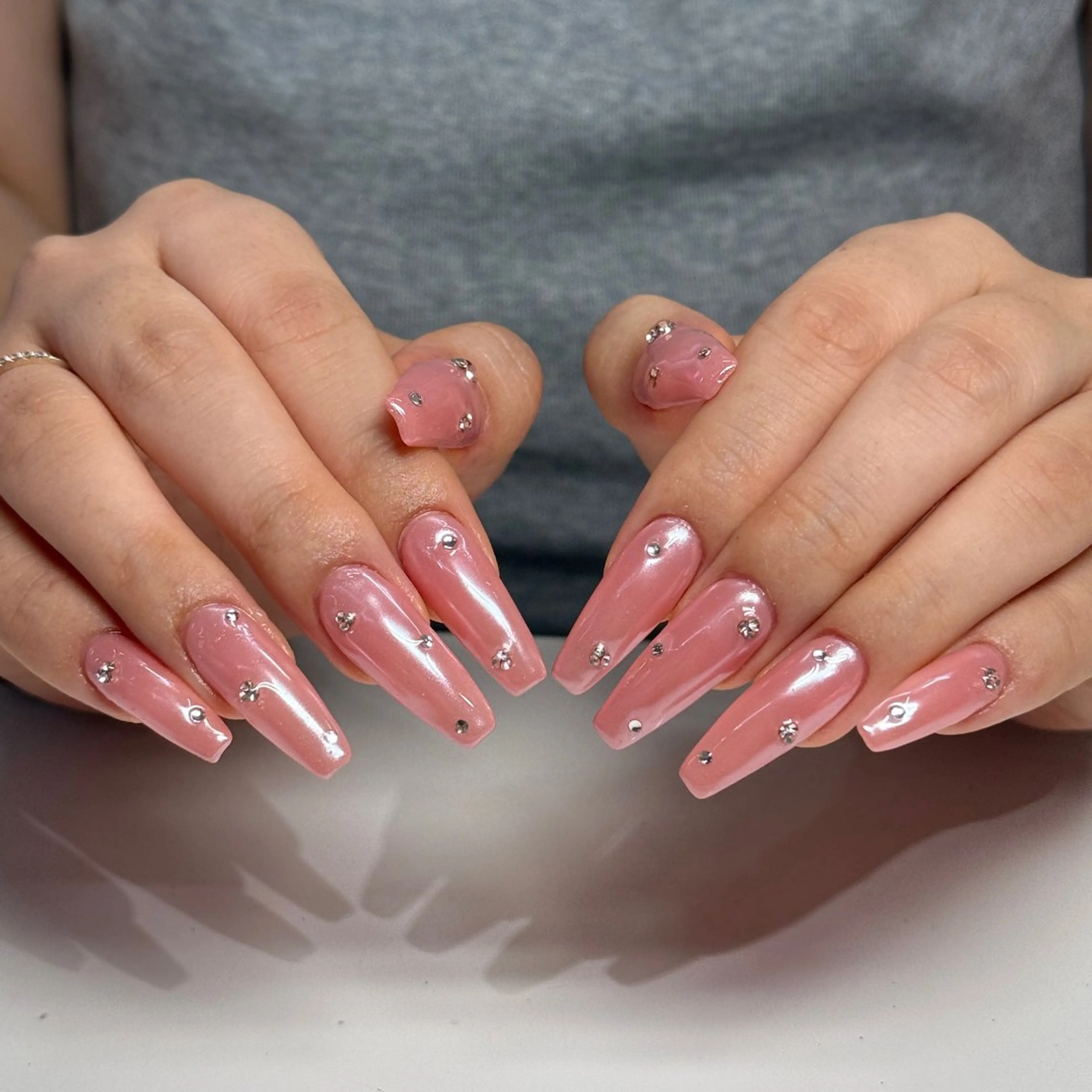 ネイル オーロラネイル ハンドネイル WOLTOKYO渋谷 /kahoのネイルデザイン