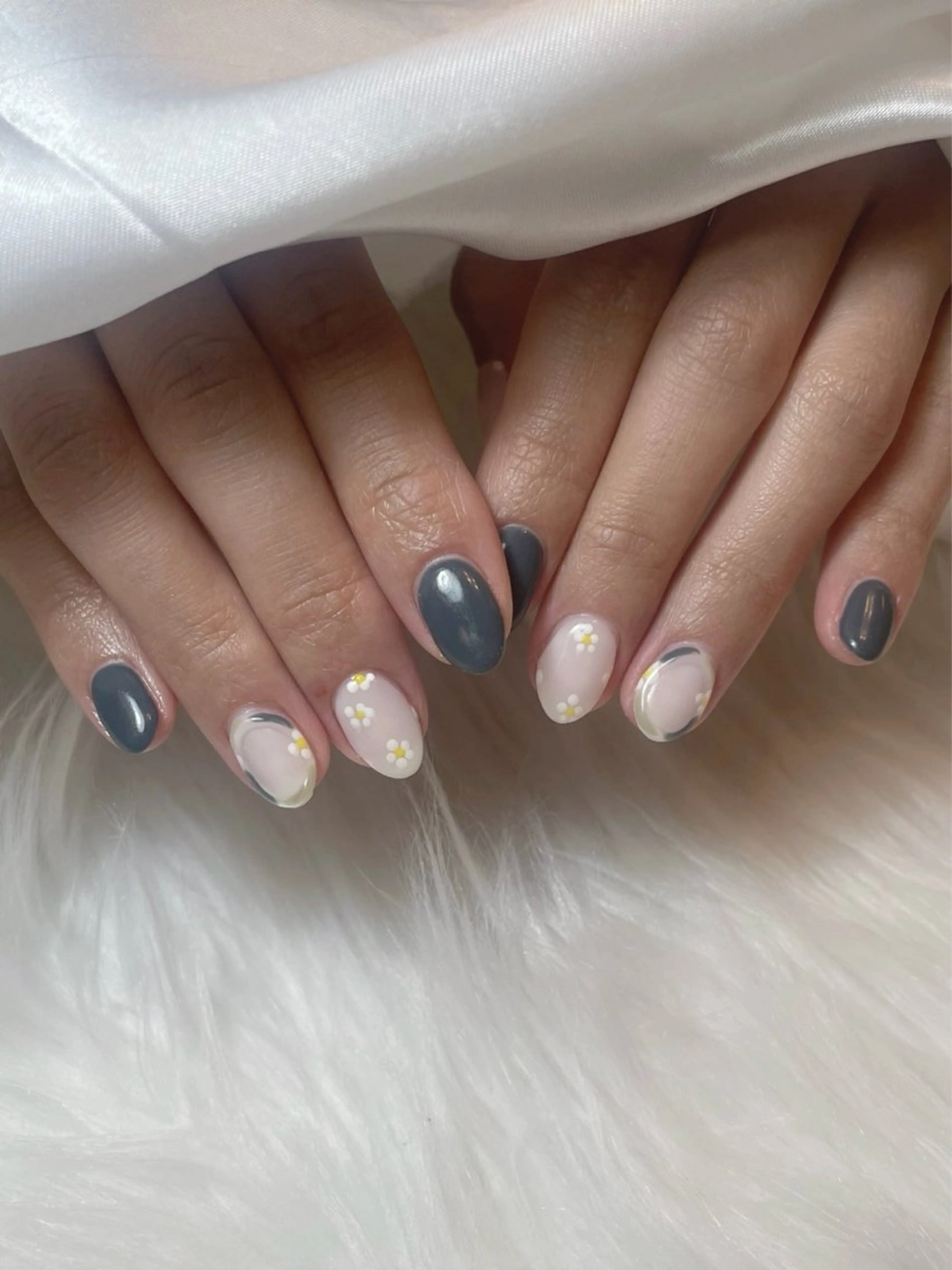 ネイル ブルー フレンチネイル キラキラネイル マグネットネイル シンプルネイル ハンドネイル timtam --sakiのネイルデザイン