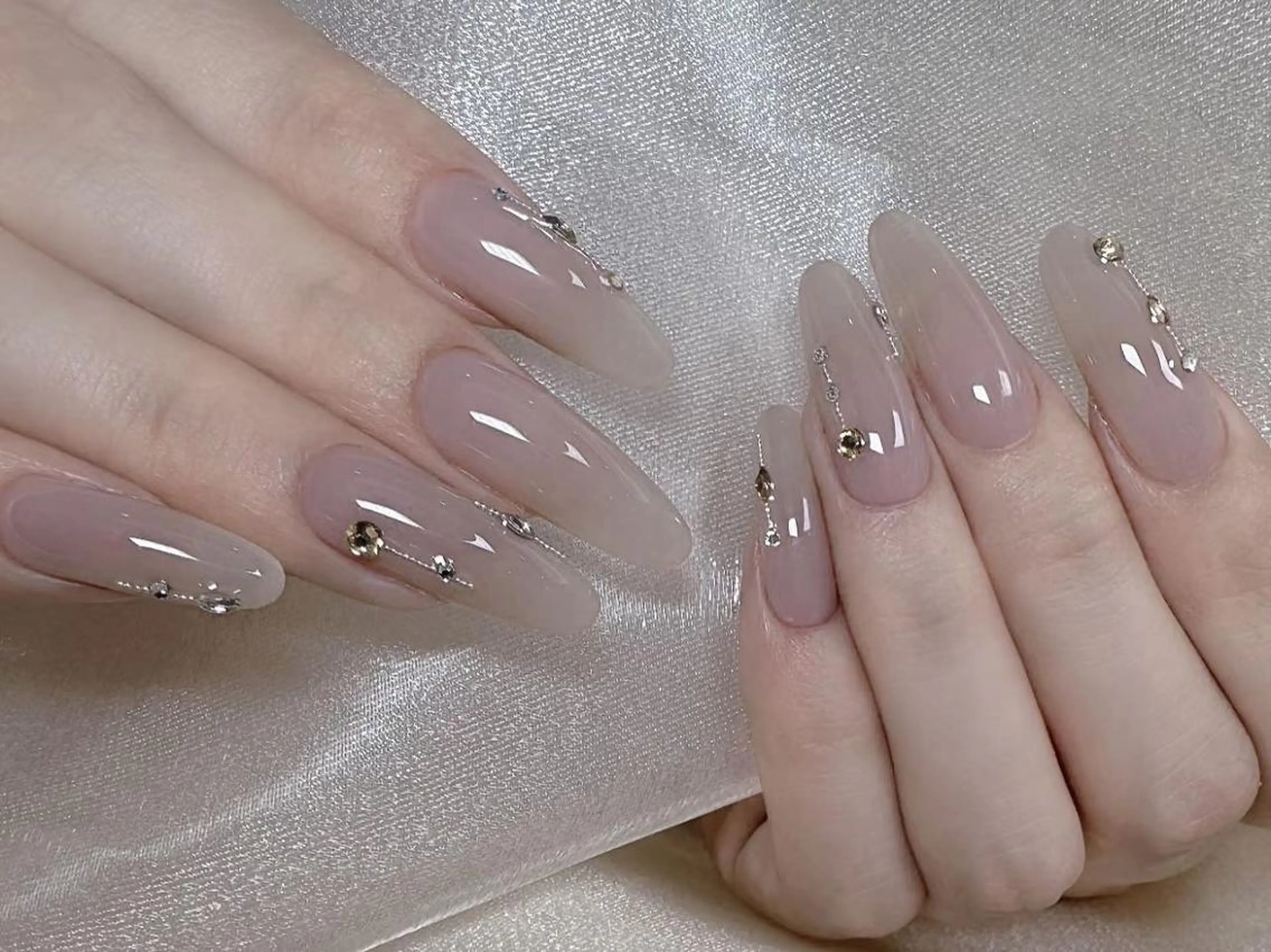 ネイル ロングネイル ワンカラーネイル シンプルネイル 春ネイル ネイルチップ ハンドネイル ハンドケア 🎀NA.YUKI 上野店🎀のネイルデザイン