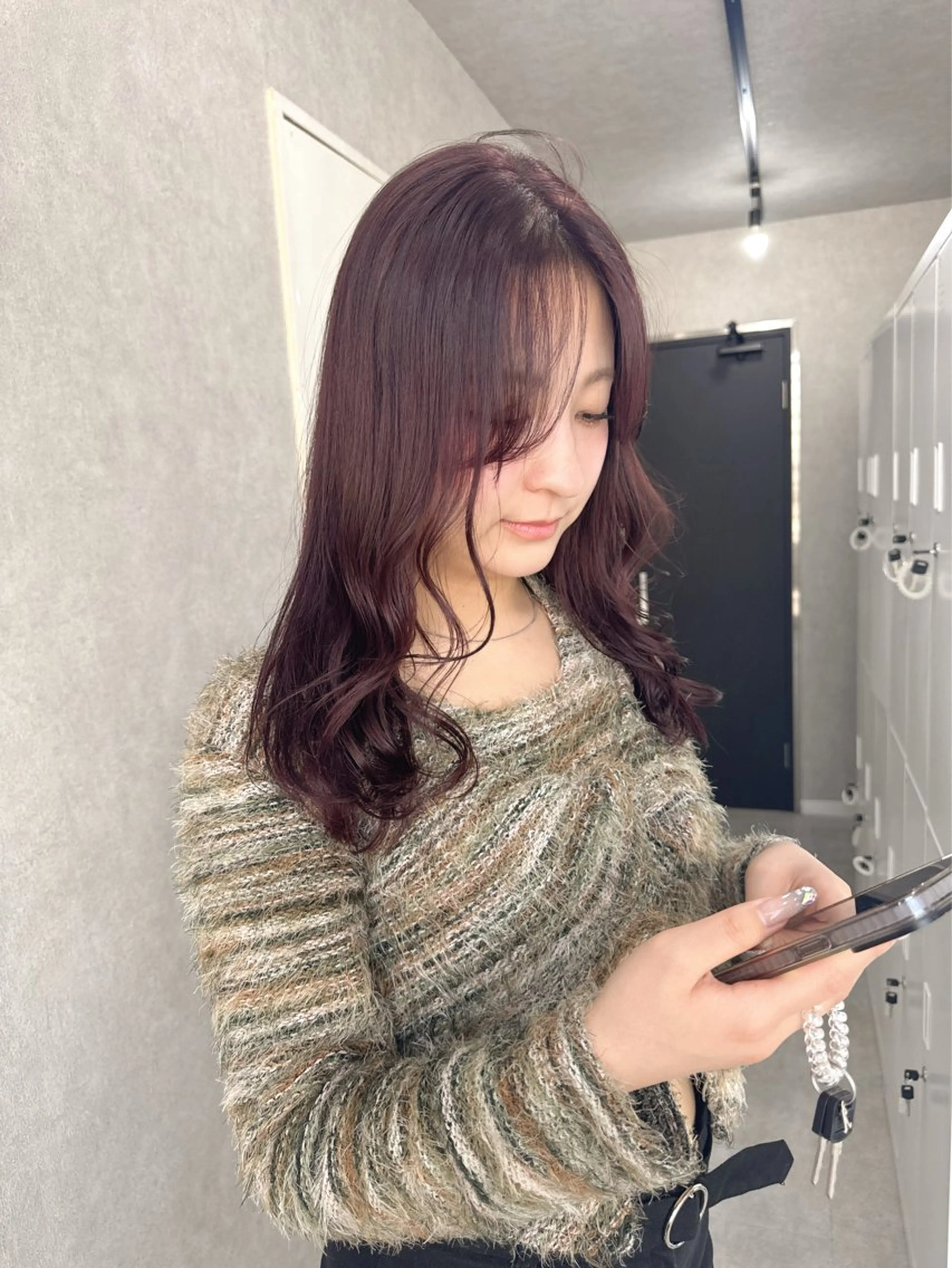 ロング カラー アッシュ アッシュブラウン ベージュカラー 黒髪 ブリーチ カット ヘアカラー トリートメント 赤み無し柔らかカラー 【梅田】madokaのヘアスタイル