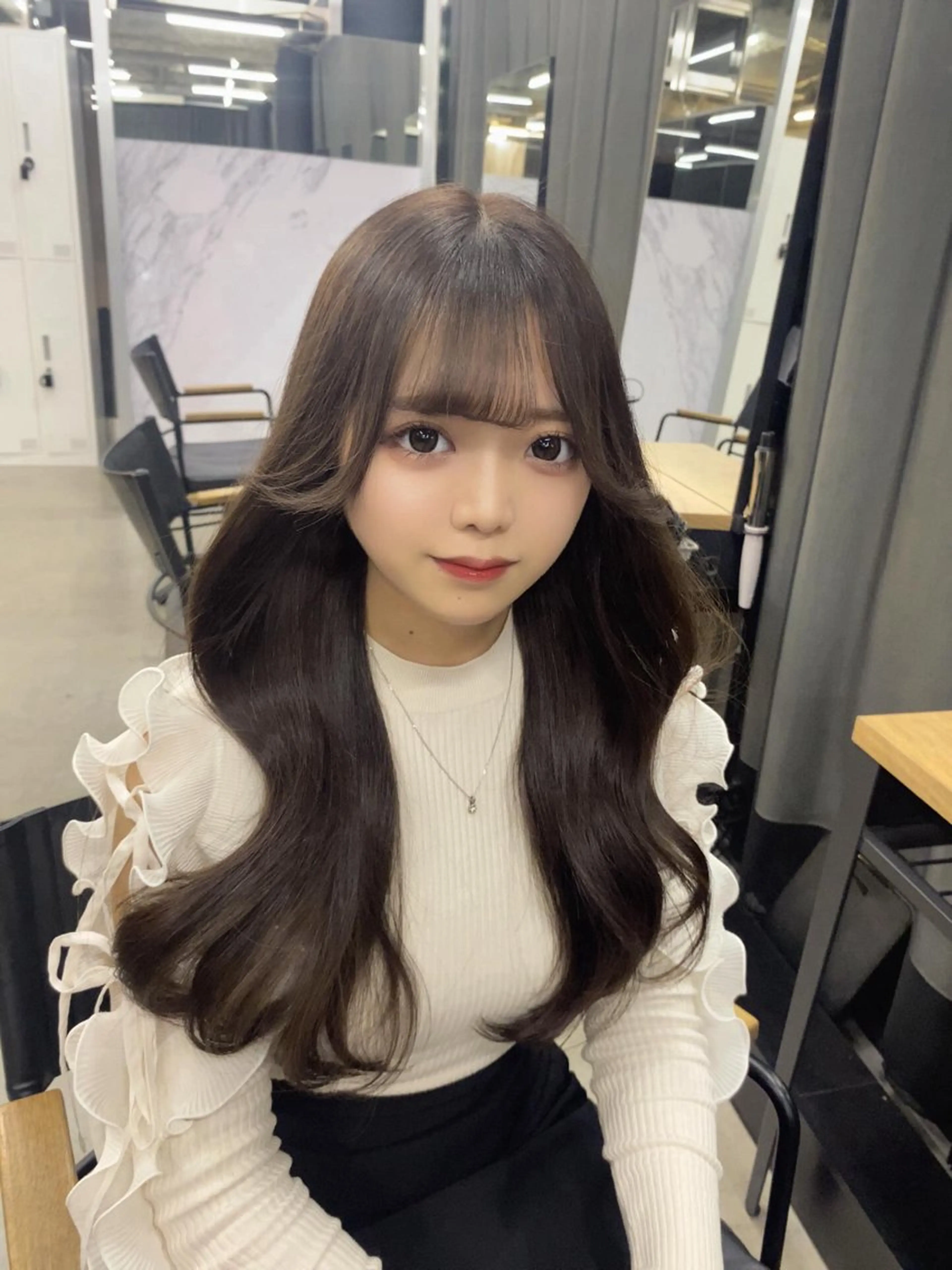 ロング 女性らしいモテヘア 韓国ヘアhikariのヘアスタイル