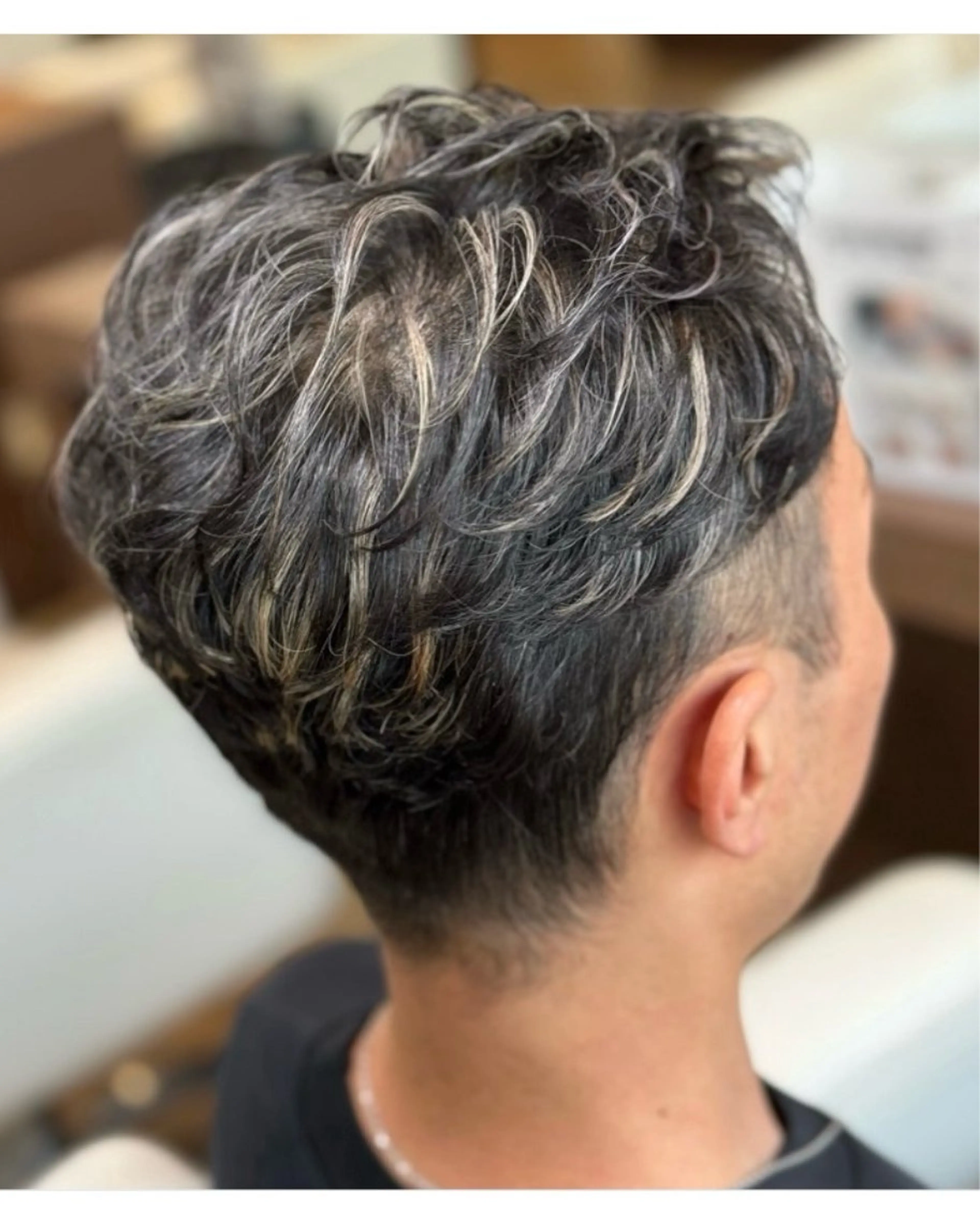 メンズ限定　カット＋パーマ＋眉カットの写真