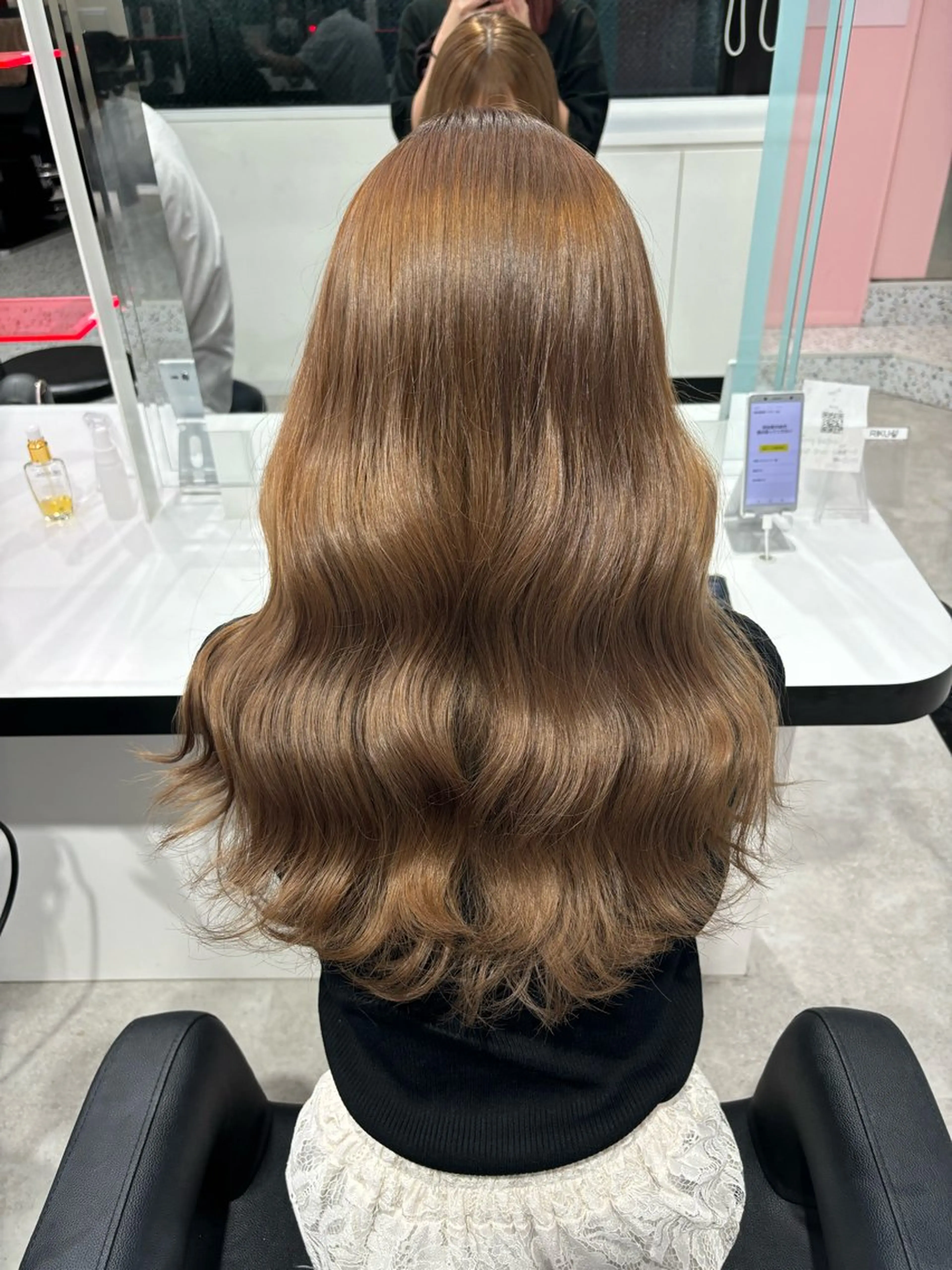 ロング カット ヘアカラー 艶髪ハイトーンカラー 渋谷🎀ririkaのヘアスタイル