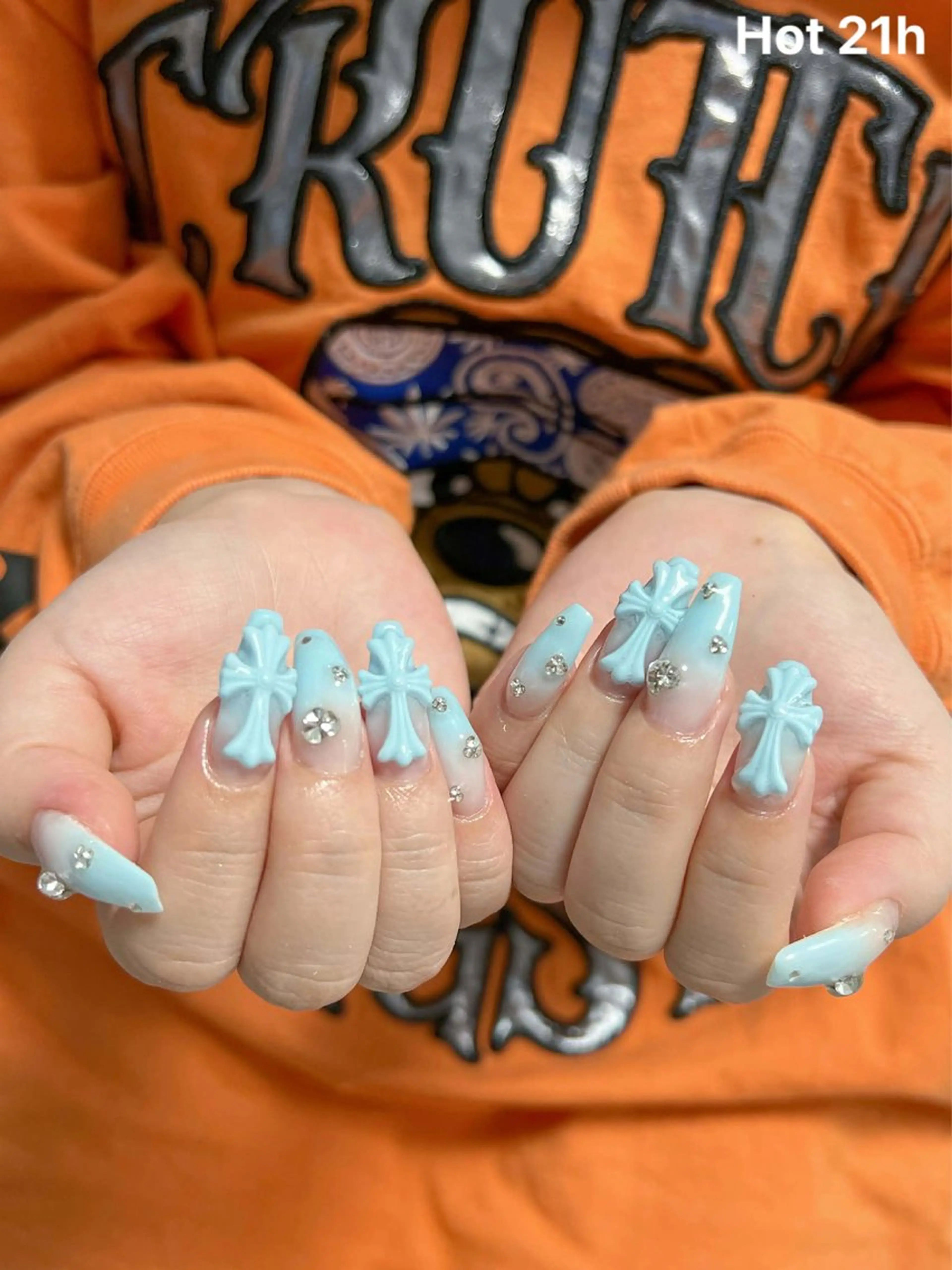 ネイル オーロラネイル ブラウン フラッシュネイル フラワーネイル ホログラムネイル ハンドネイル Amee Nail Salonのネイルデザイン