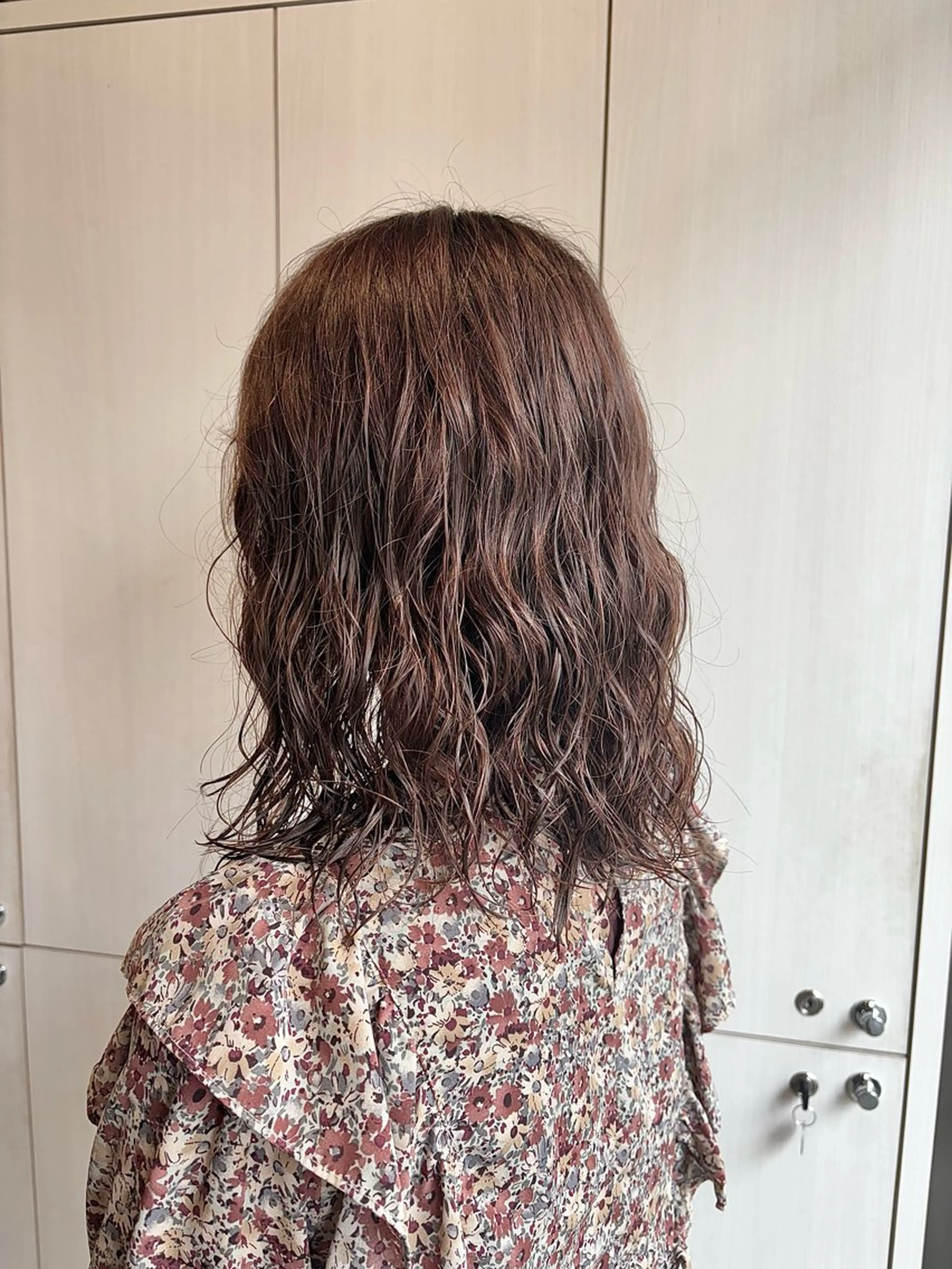 ミディアム カラー パーマ カット パーマ たなか もえなのヘアスタイル