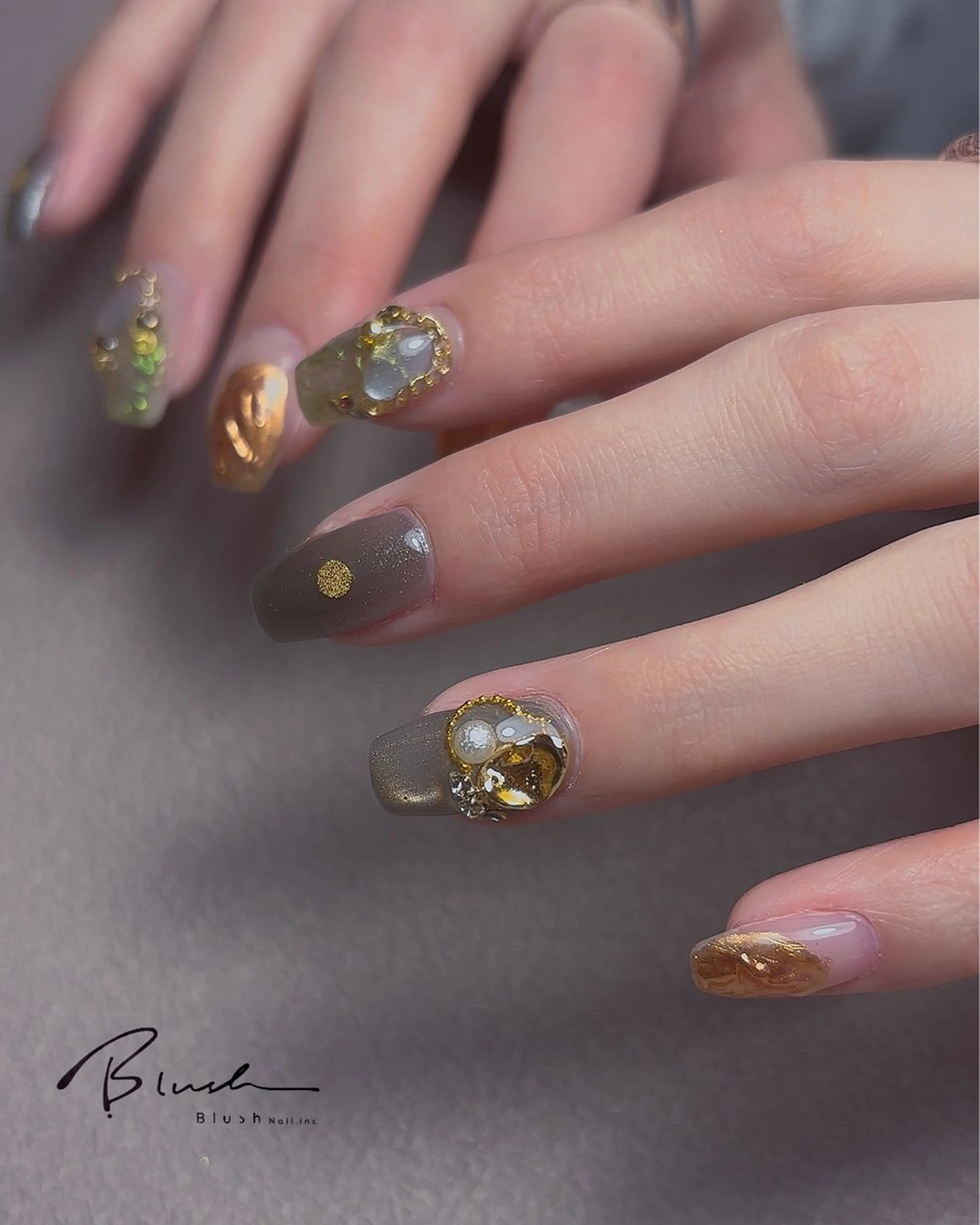 ネイル Blushオーナー Shiinaのネイルデザイン