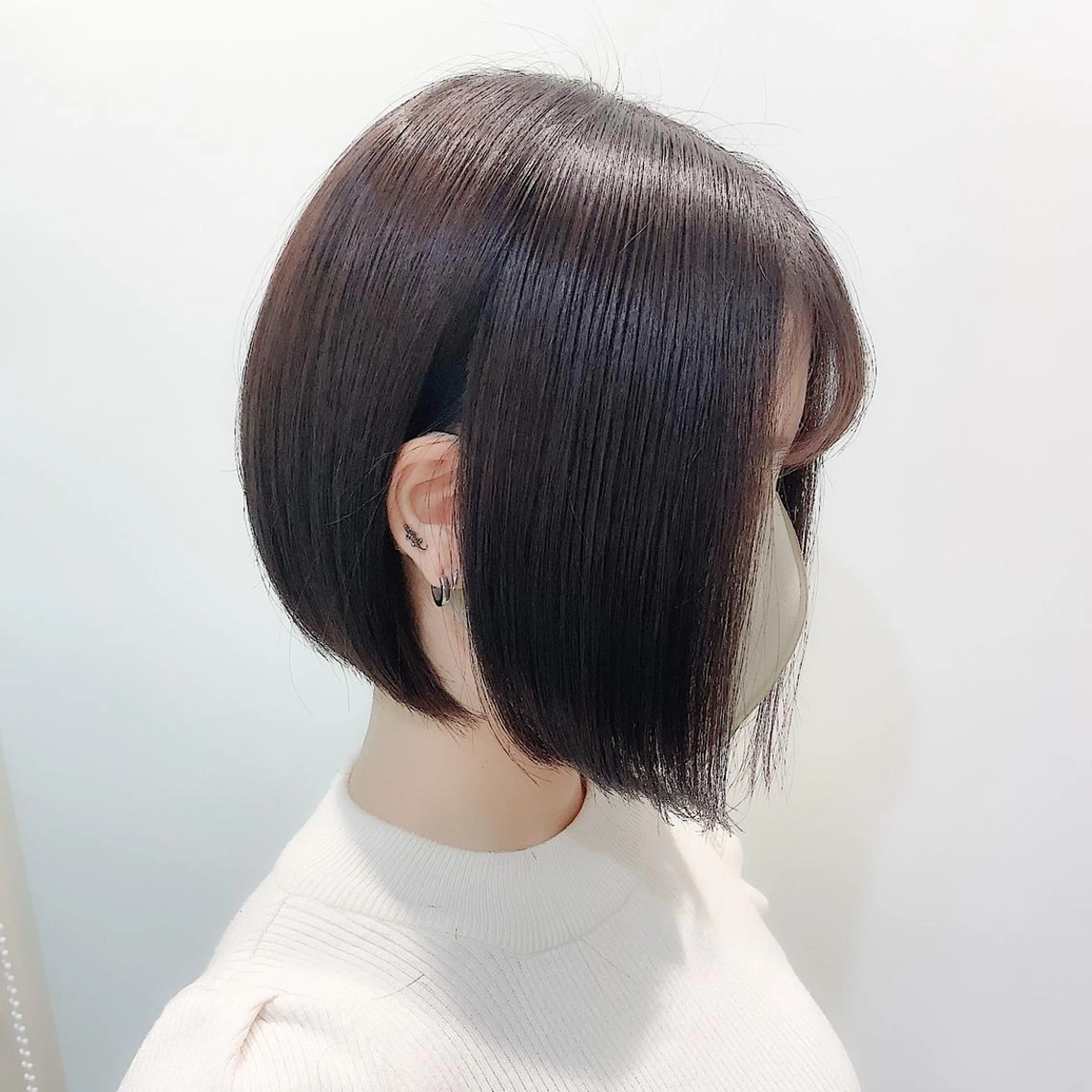 ショート カット ヘアカラー トリートメント 🫧顔周りレイヤー/ ウルフ/縮毛/白倉のヘアスタイル