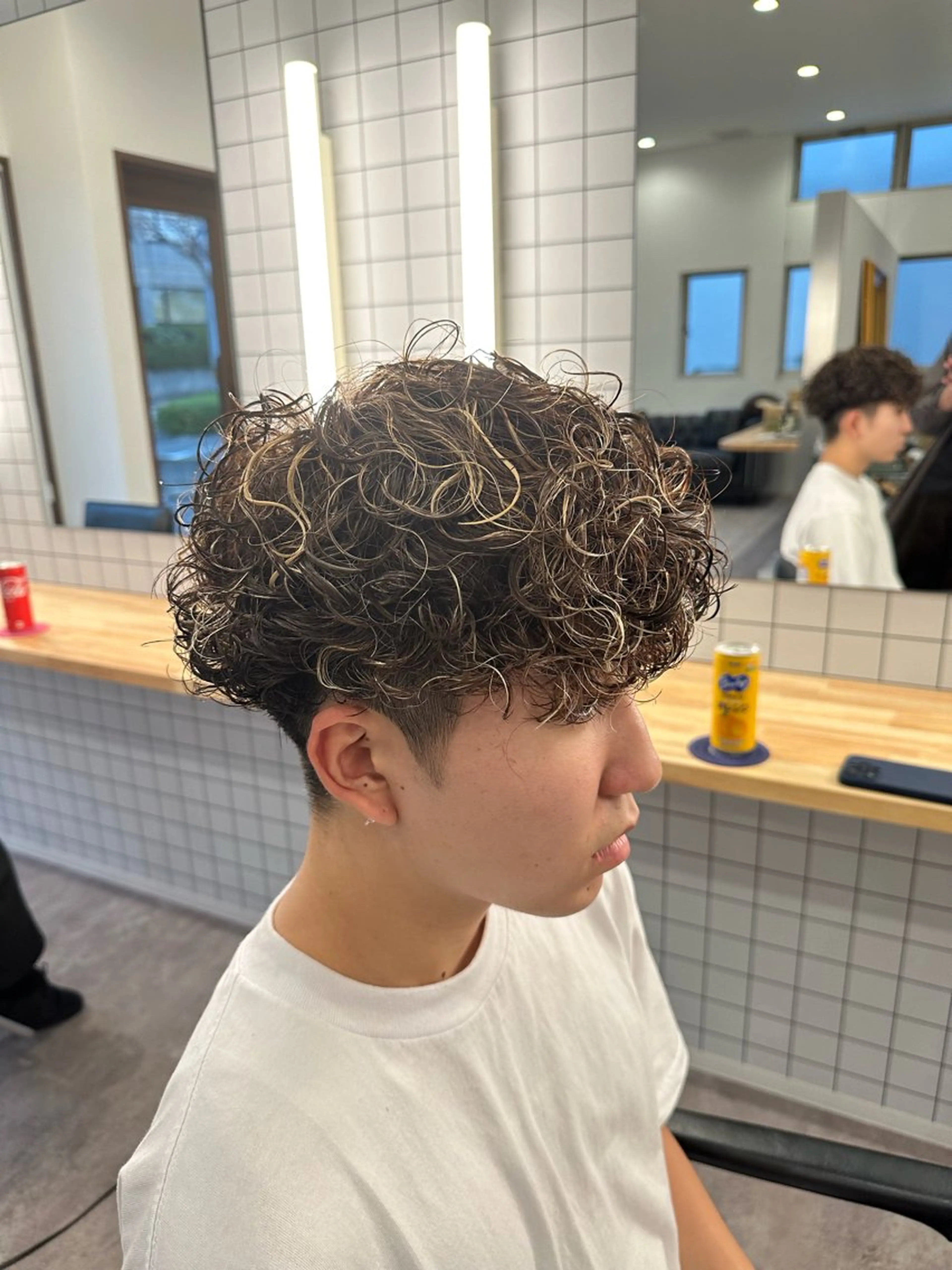 カラー パーマ メンズ ON FLEEKのヘアスタイル