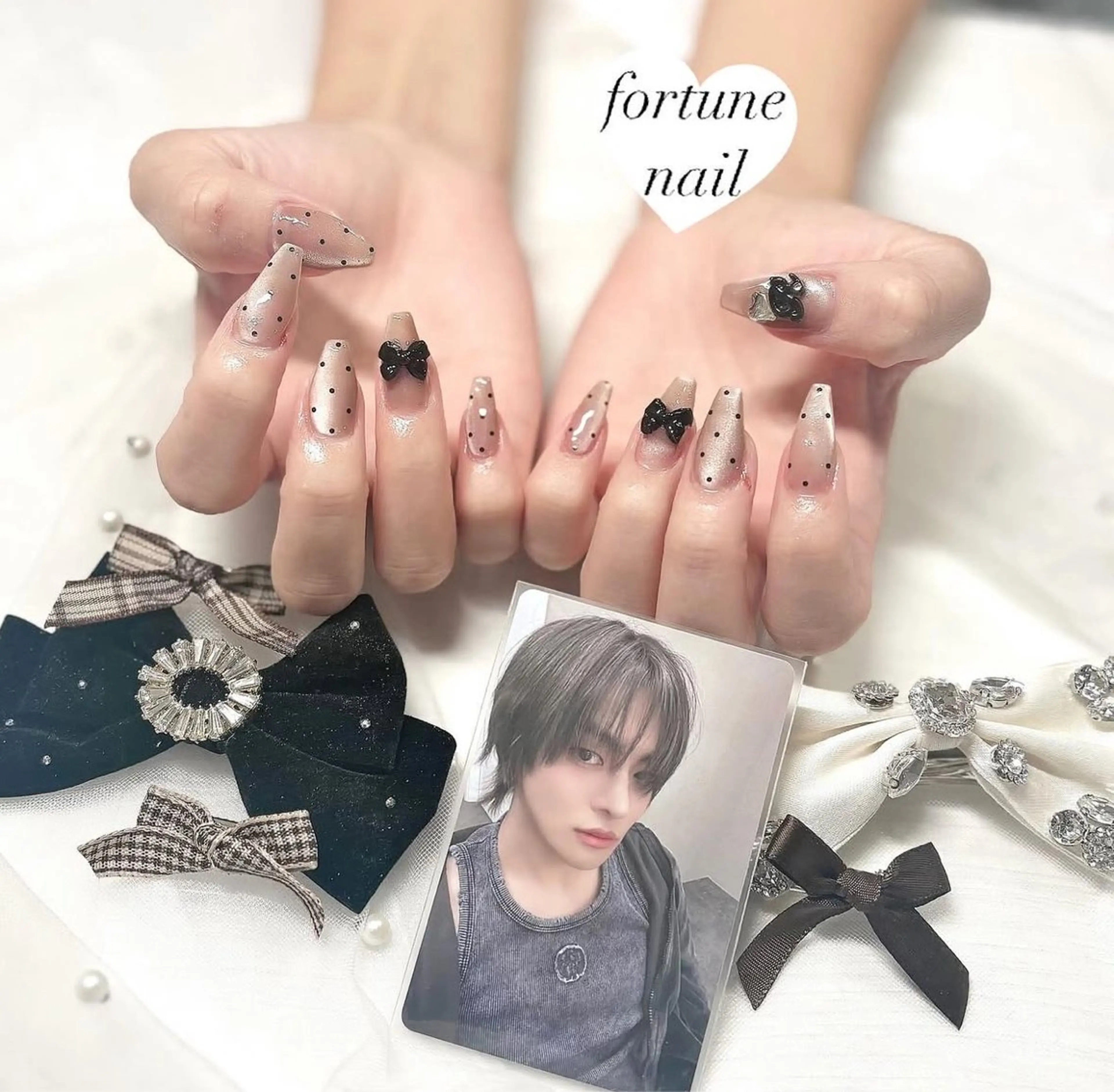 ネイル マグネットネイル リボン ハンドネイル ☆saori ☆のネイルデザイン