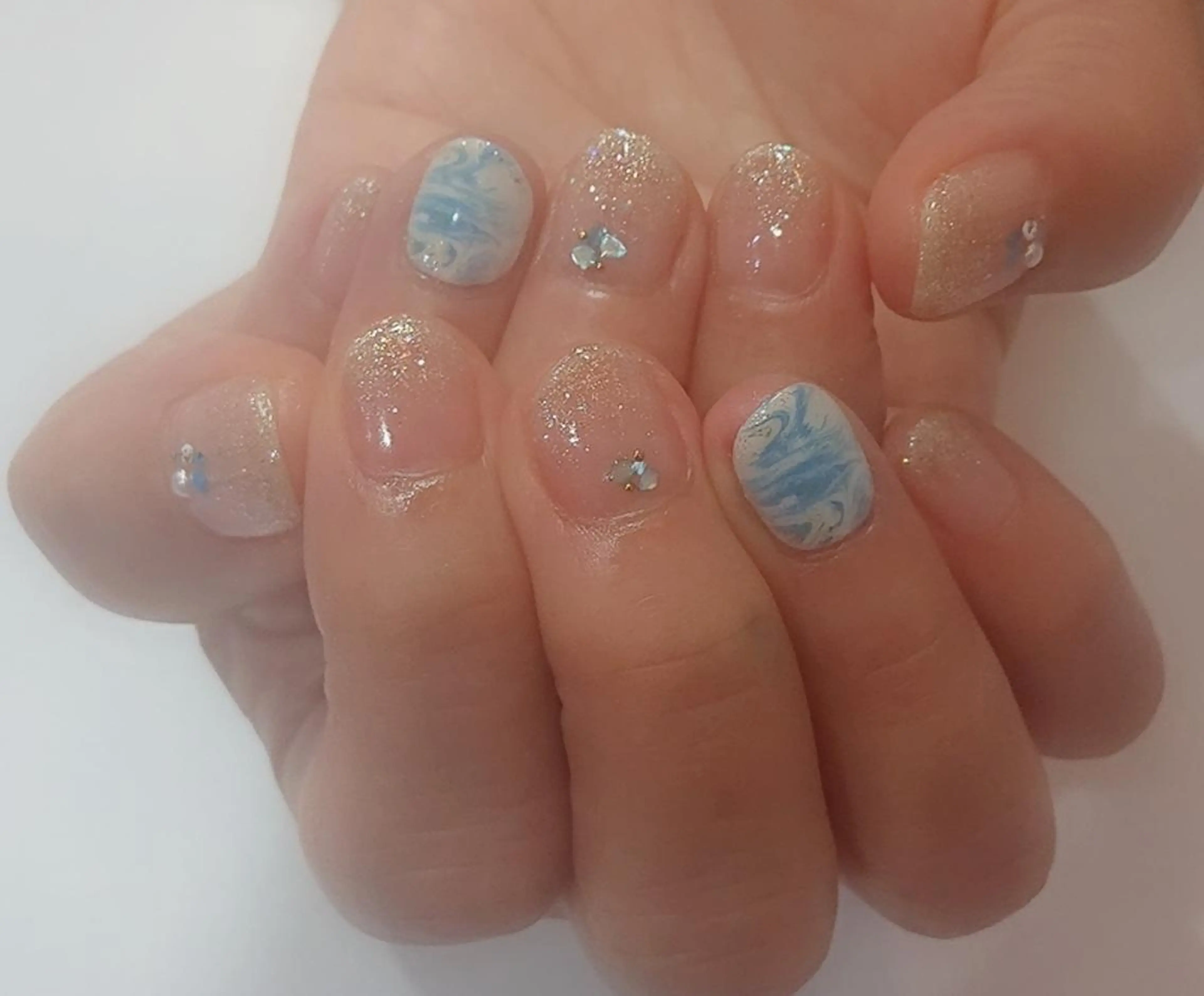 ネイル 🍒当日もOK🍒 𝑳𝑼𝑵𝑨花井のネイルデザイン