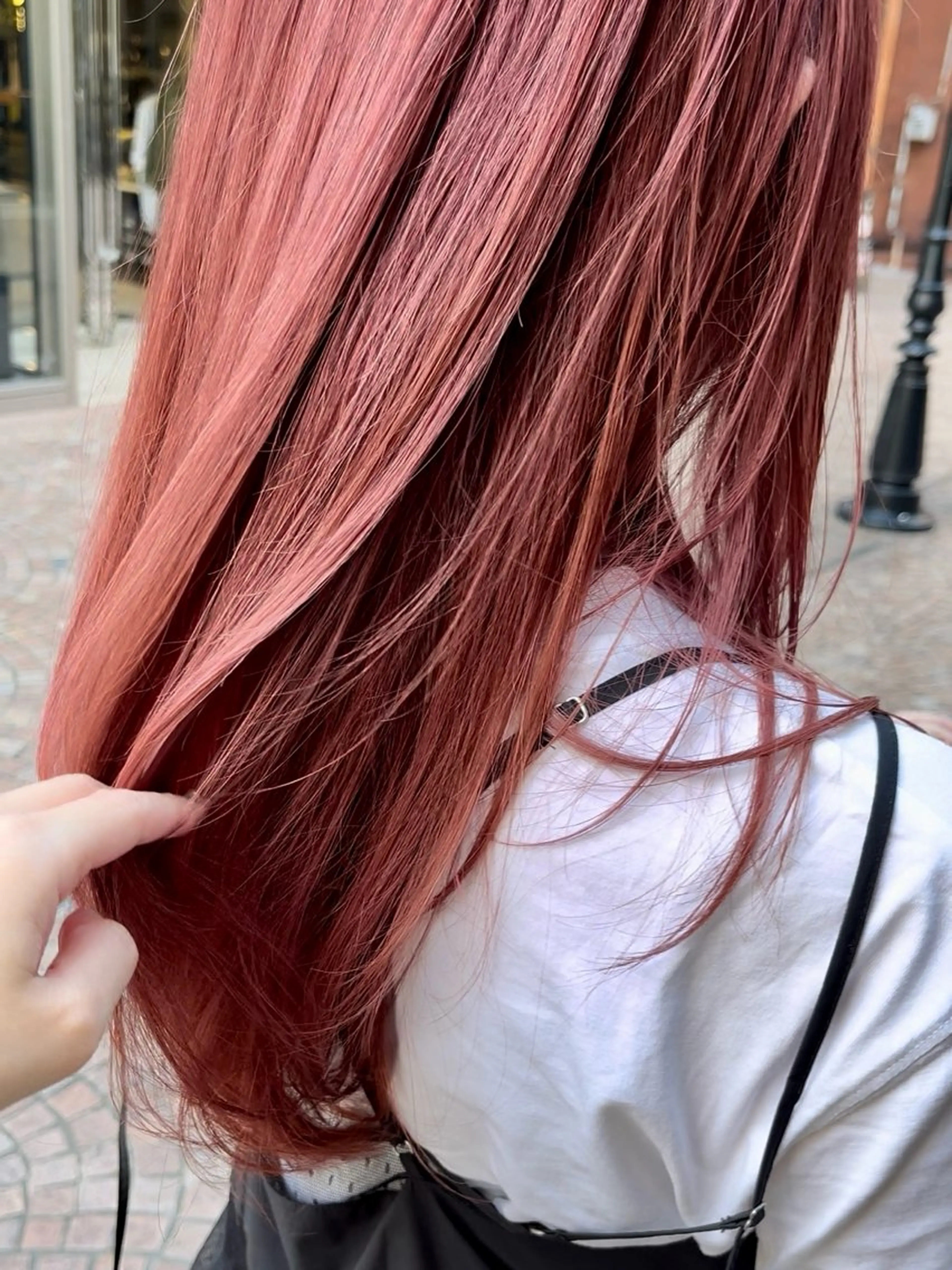 ロング カラー 梅本 佳容子のヘアスタイル