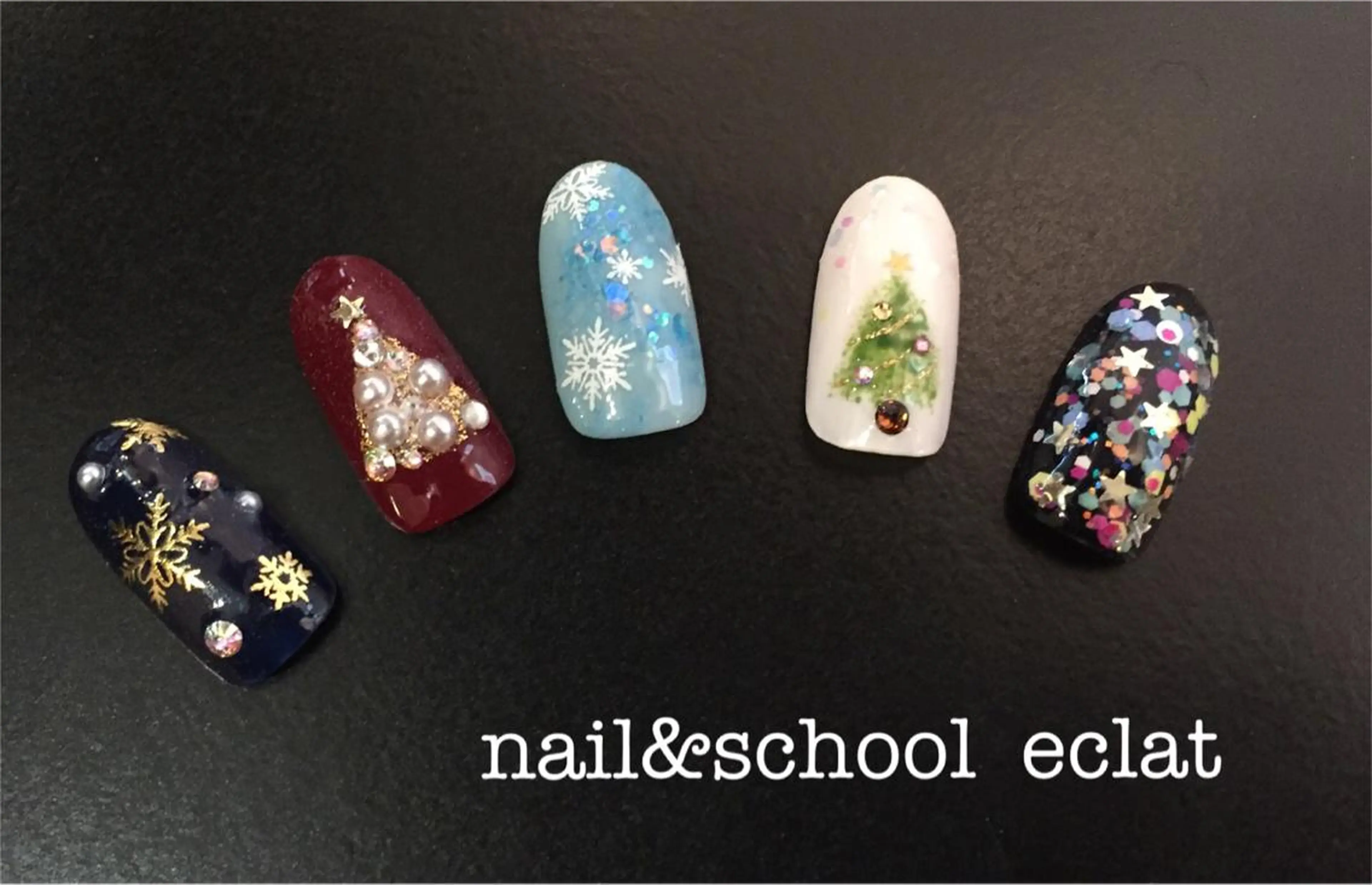 ネイル 冬ネイル クリスマス センター南 eclatのネイルデザイン
