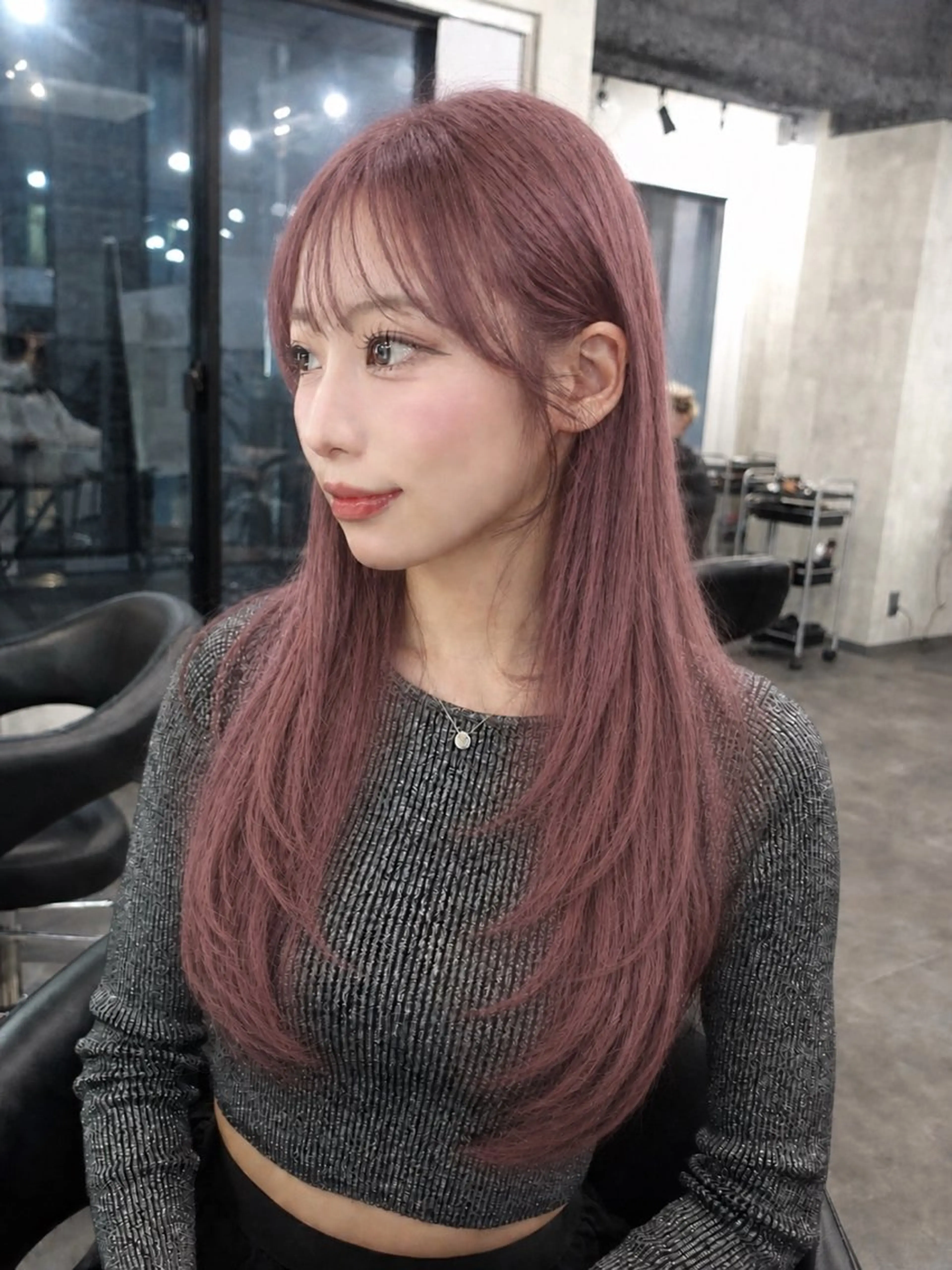 ロング カラー 🦋韓国ヘア💙 ハイトーンRUNAのヘアスタイル