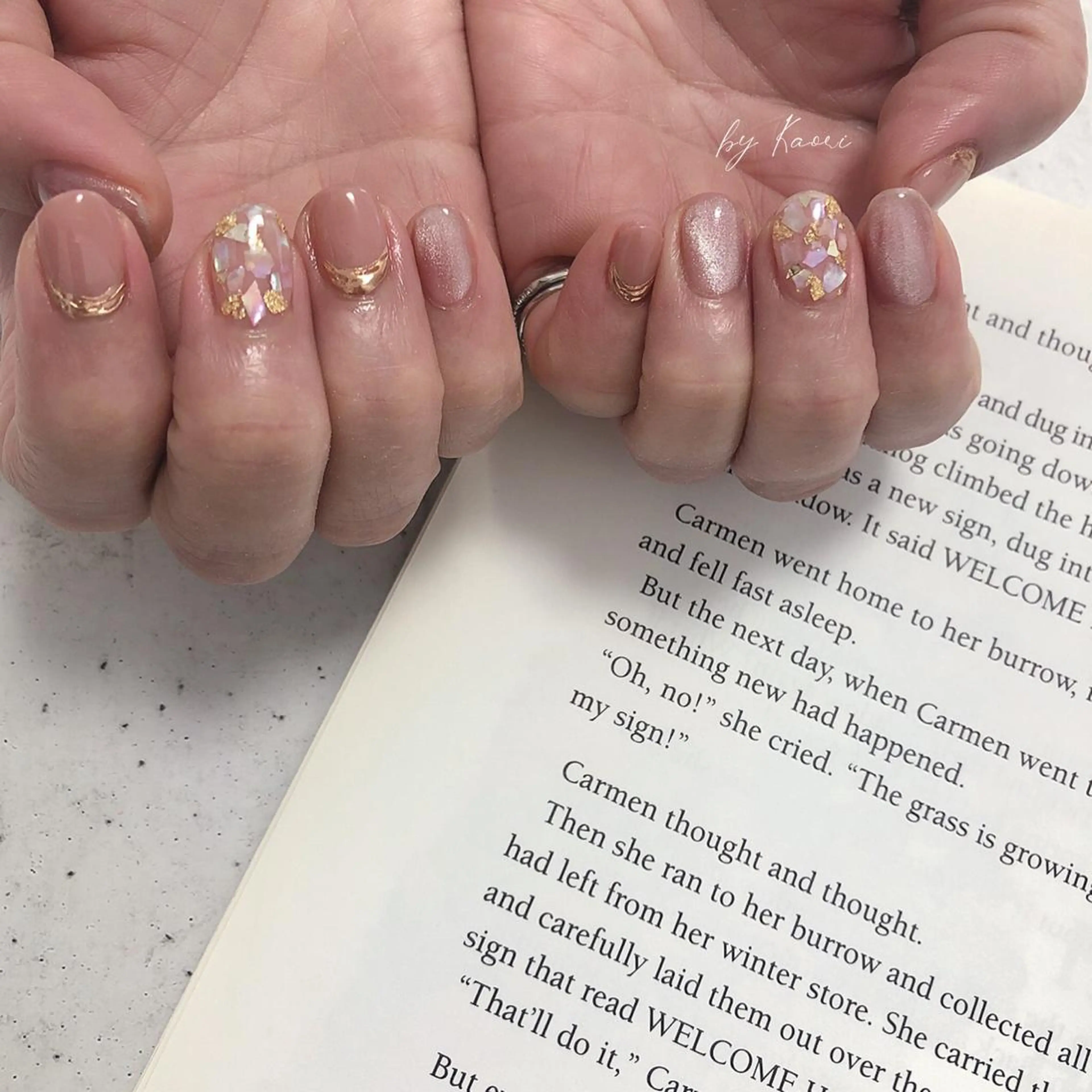 ネイル オーロラネイル ブラウン カジュアル フットネイル フレンチネイル _Defi_ by Kaoriのネイルデザイン