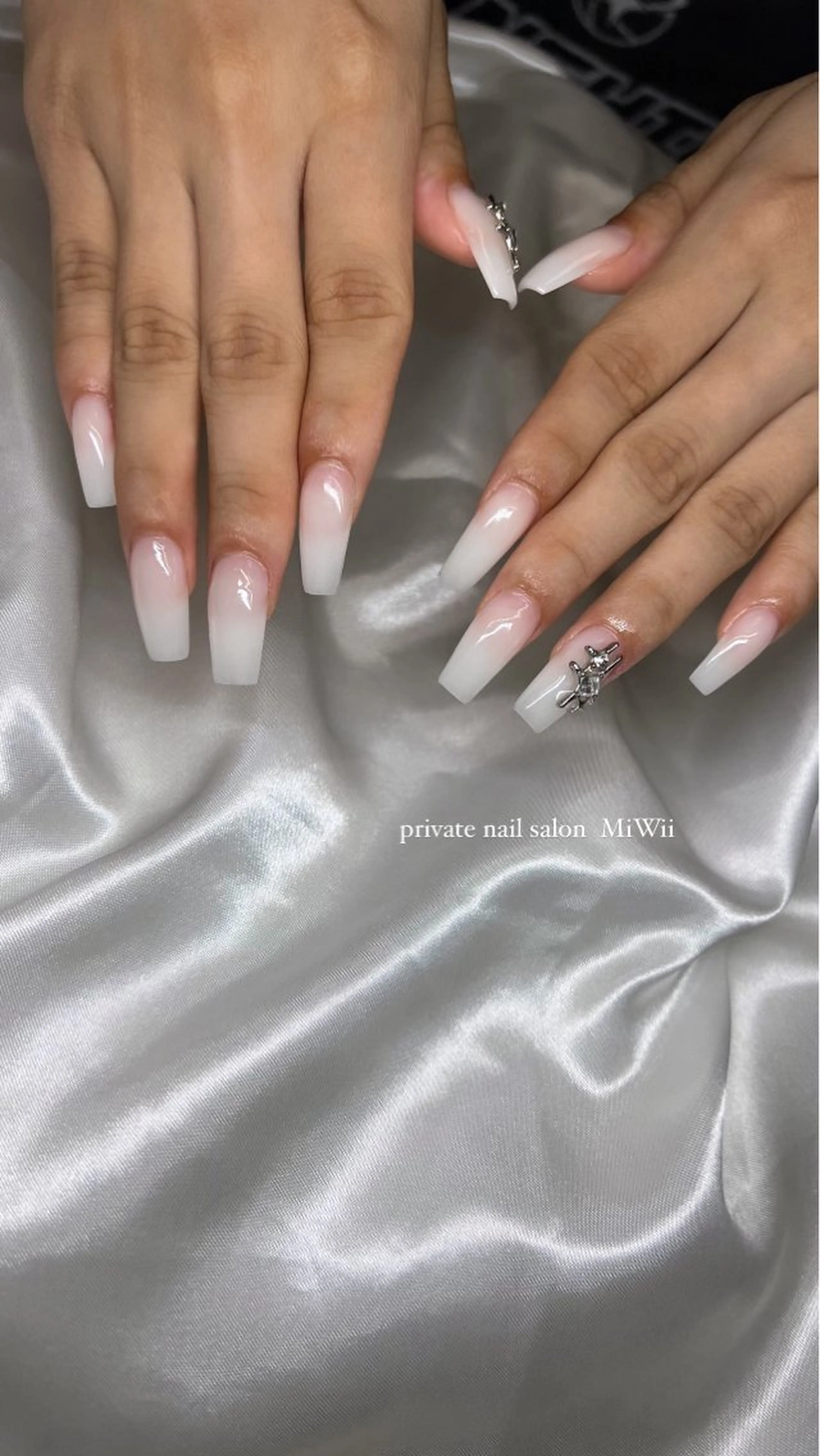 ネイル 𝐧𝐚𝐢𝐥 𝐌𝐢𝐖𝐢𝐢のネイルデザイン