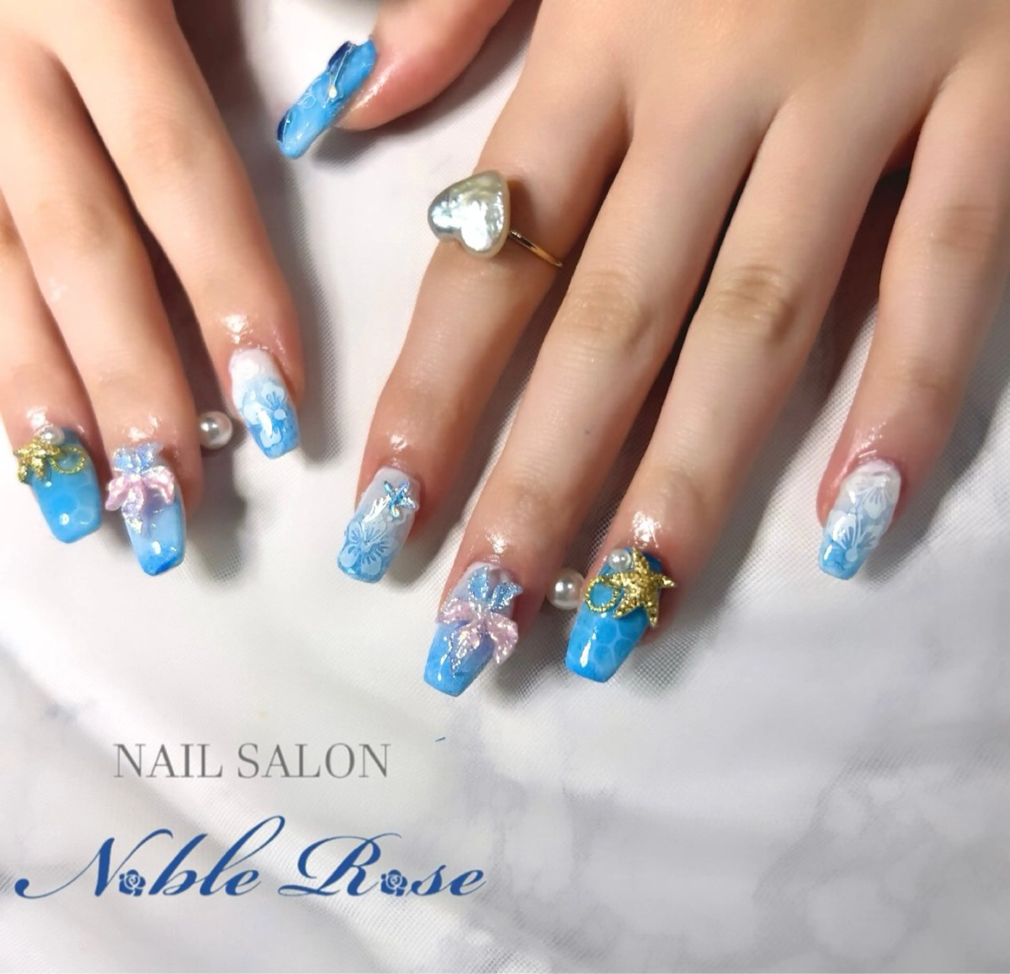 ネイル Noble Rose🥀のネイルデザイン