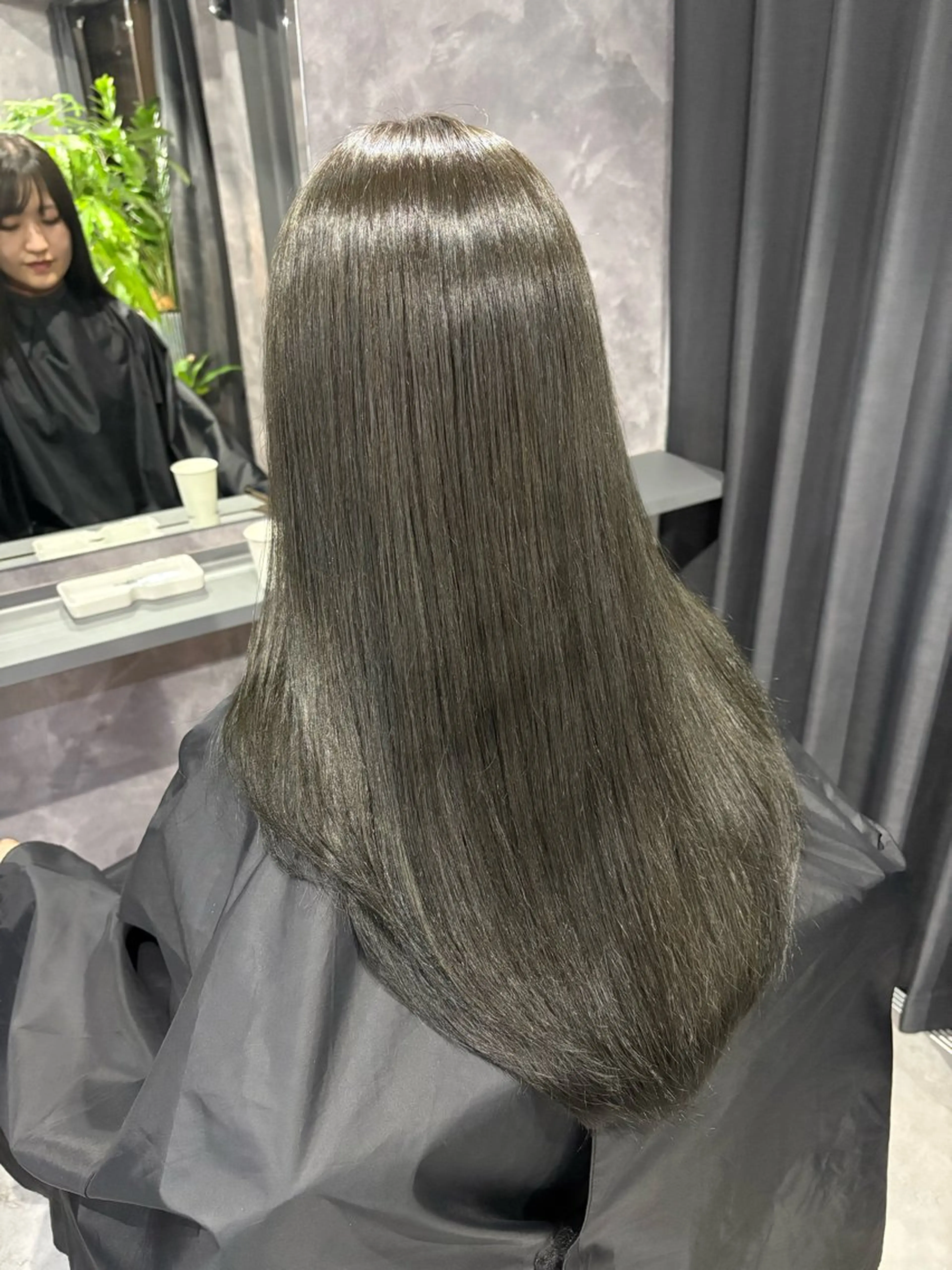 ロング カラー 透明感カラー カット ヘアカラー トリートメント nameless miichiのヘアスタイル