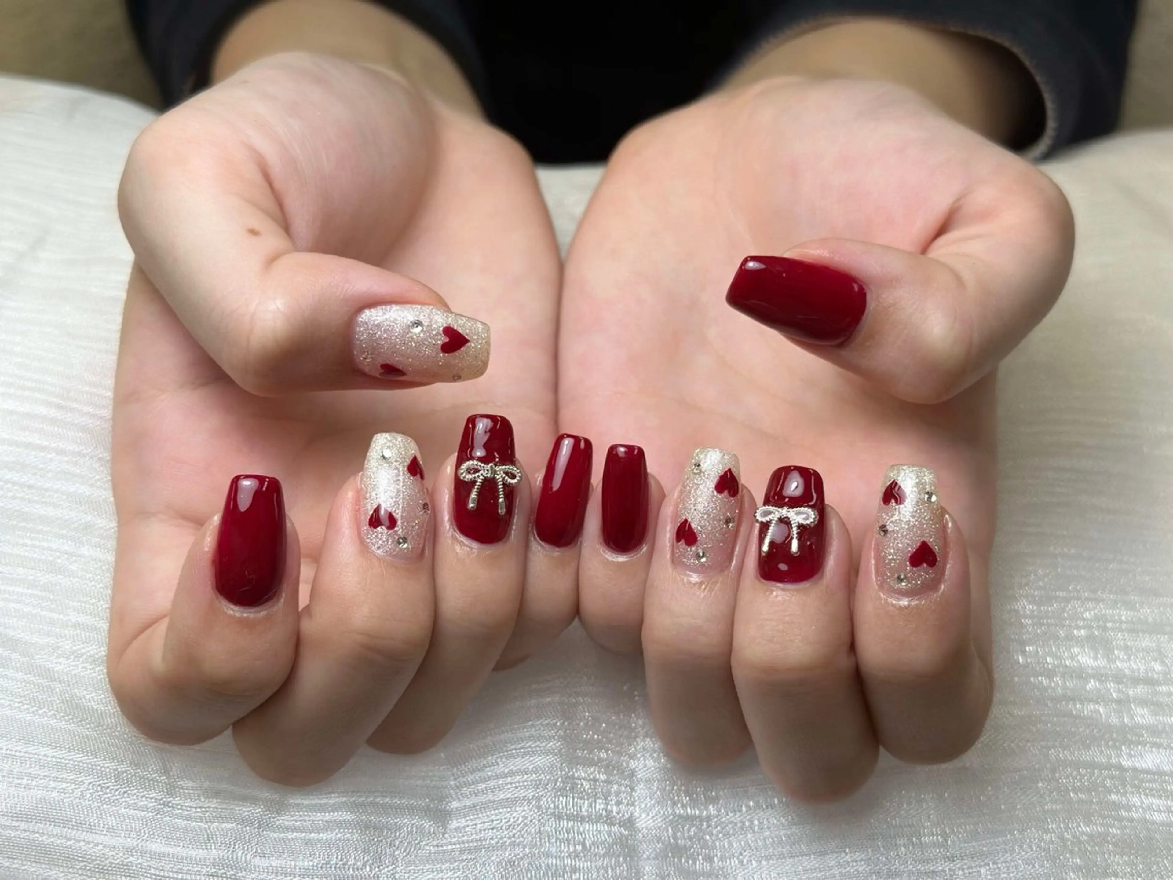 ネイル グラデーション キラキラネイル ワンカラーネイル 冬ネイル Jenn Nail Salonのネイルデザイン