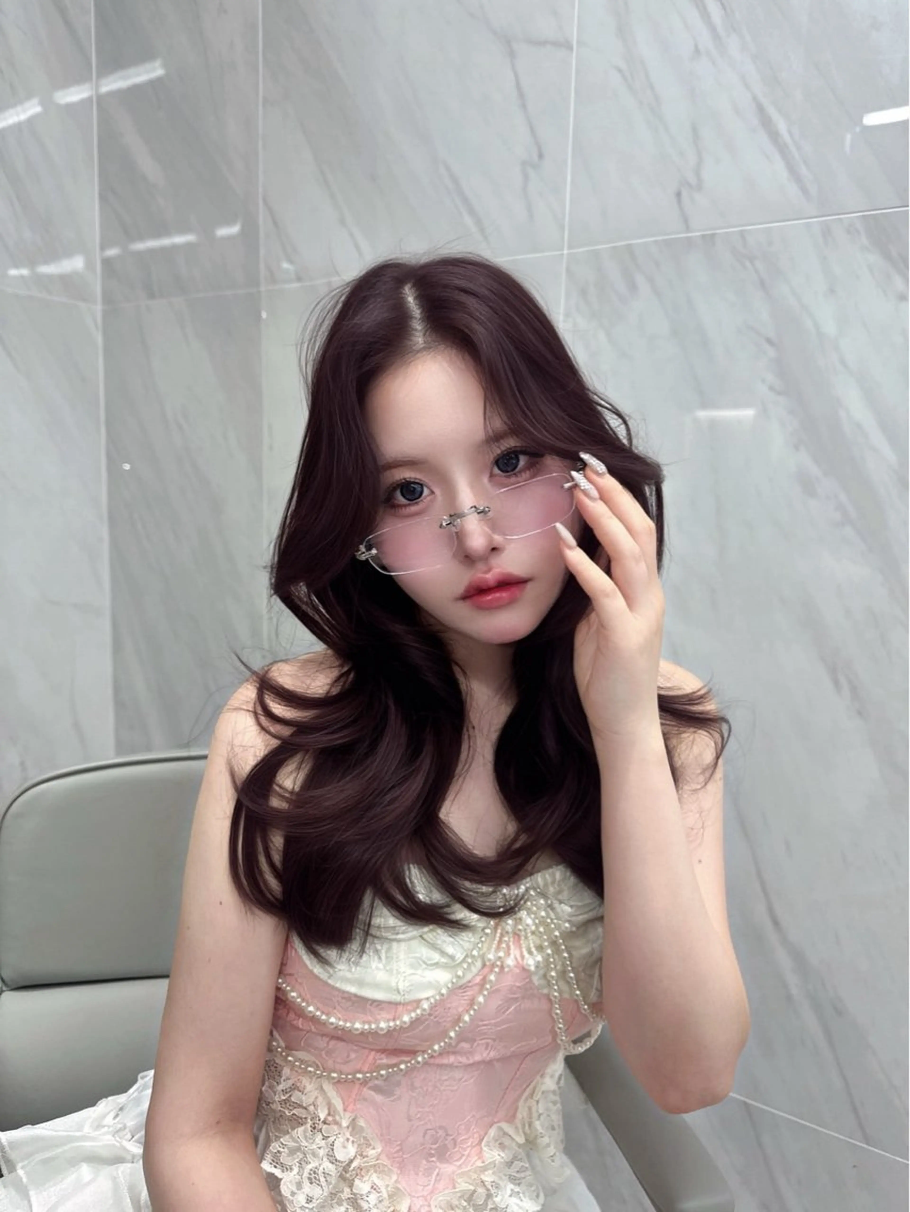 ロング カラー ヘアアレンジ ブリーチ ラベンダーカラー ブリーチなしカラー ピンクカラー ピンクラベンダー 💎韓国/ レイヤー カット/ 暖色🫧のヘアスタイル