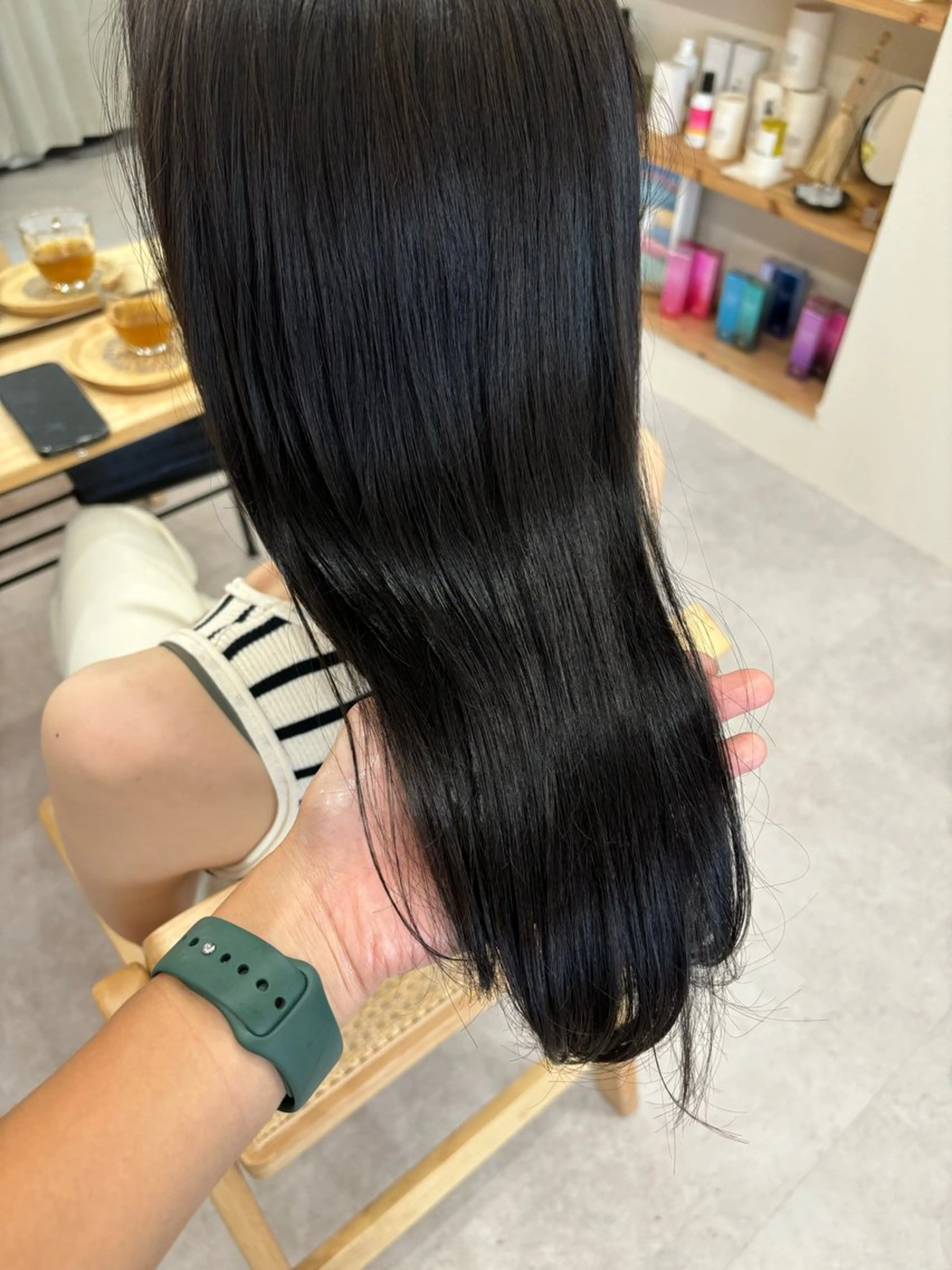 ロング カラー 黒髪 ネイビーカラー 大阪ヴィーガンサロン KANAKOのヘアスタイル