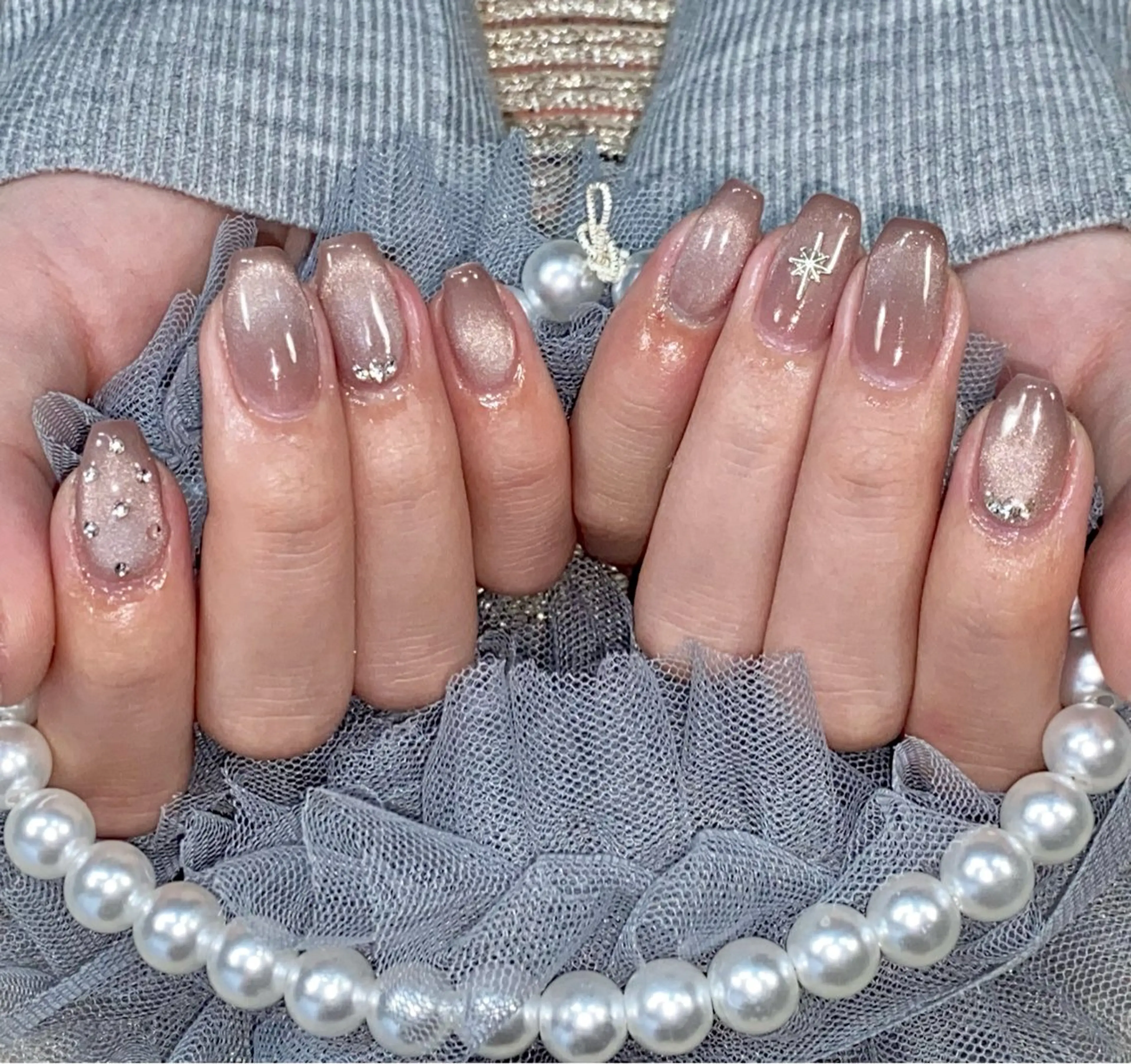 ネイル ストーンネイル ハンドネイル Nail Salon Three所属・Three いわなべのネイルデザイン