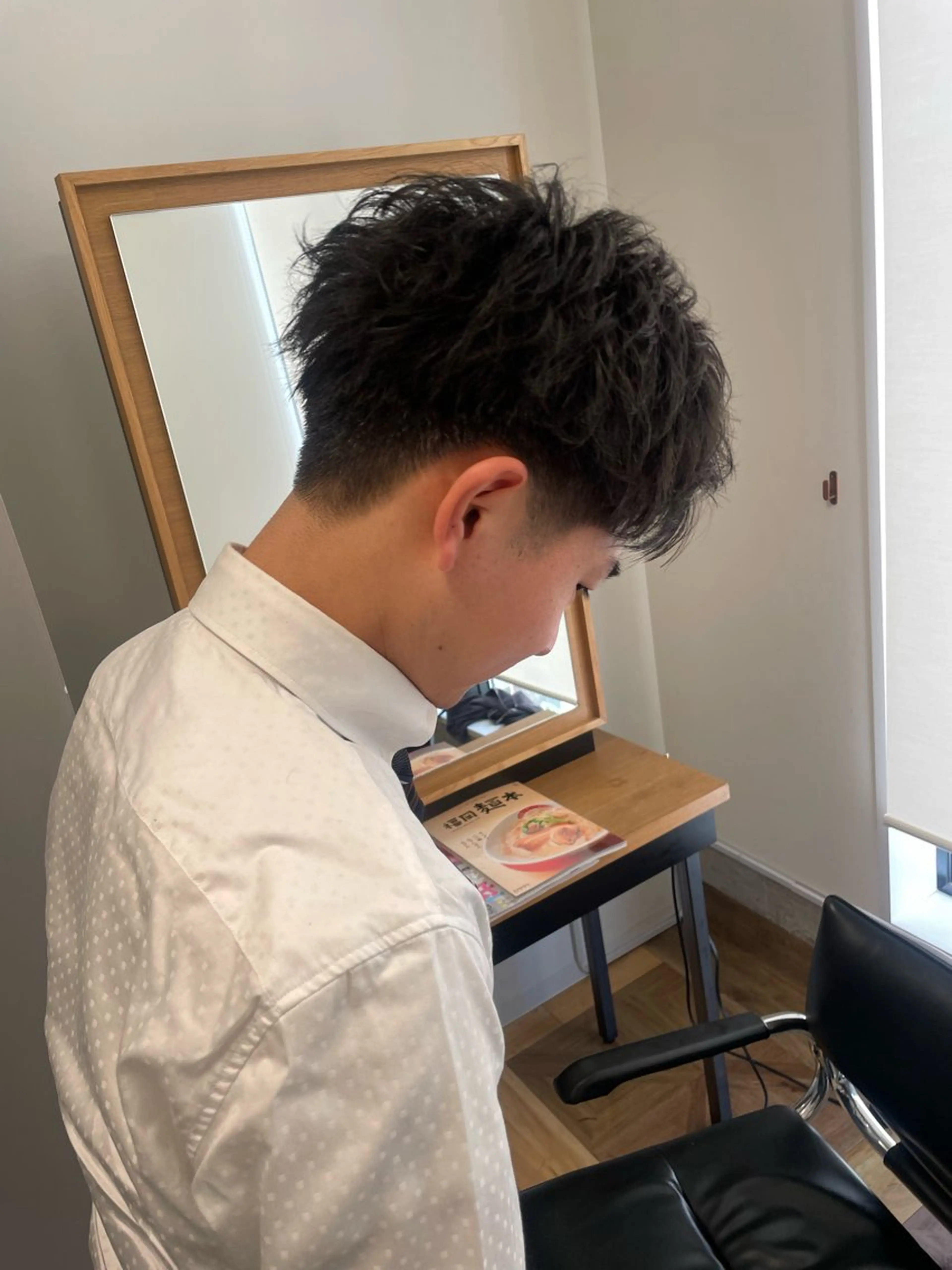 ショート カット BLEACH 🟥 PERM 天神🏆のヘアスタイル