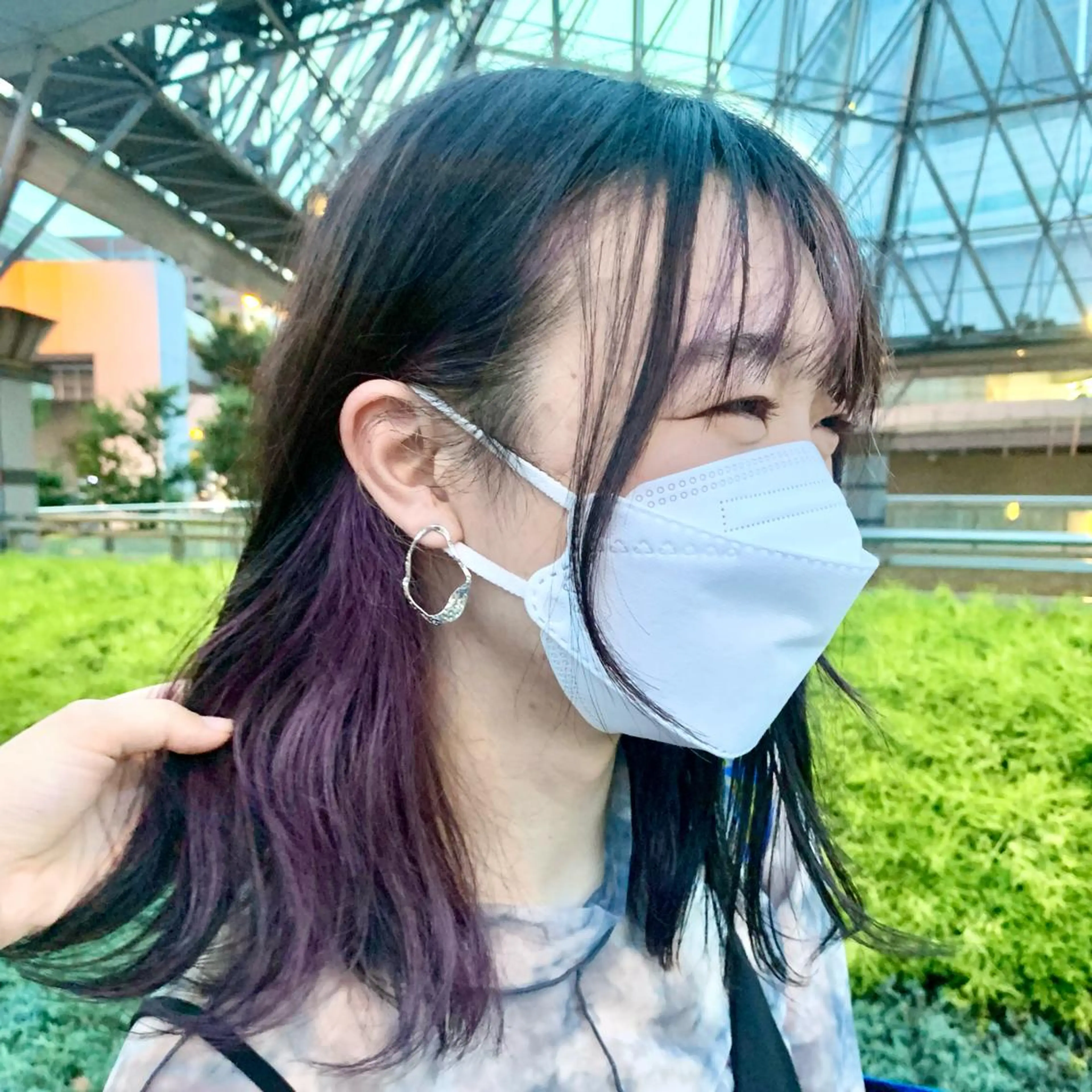 ミディアム 横山ダブルカラー ハイライト透明感カラのヘアスタイル