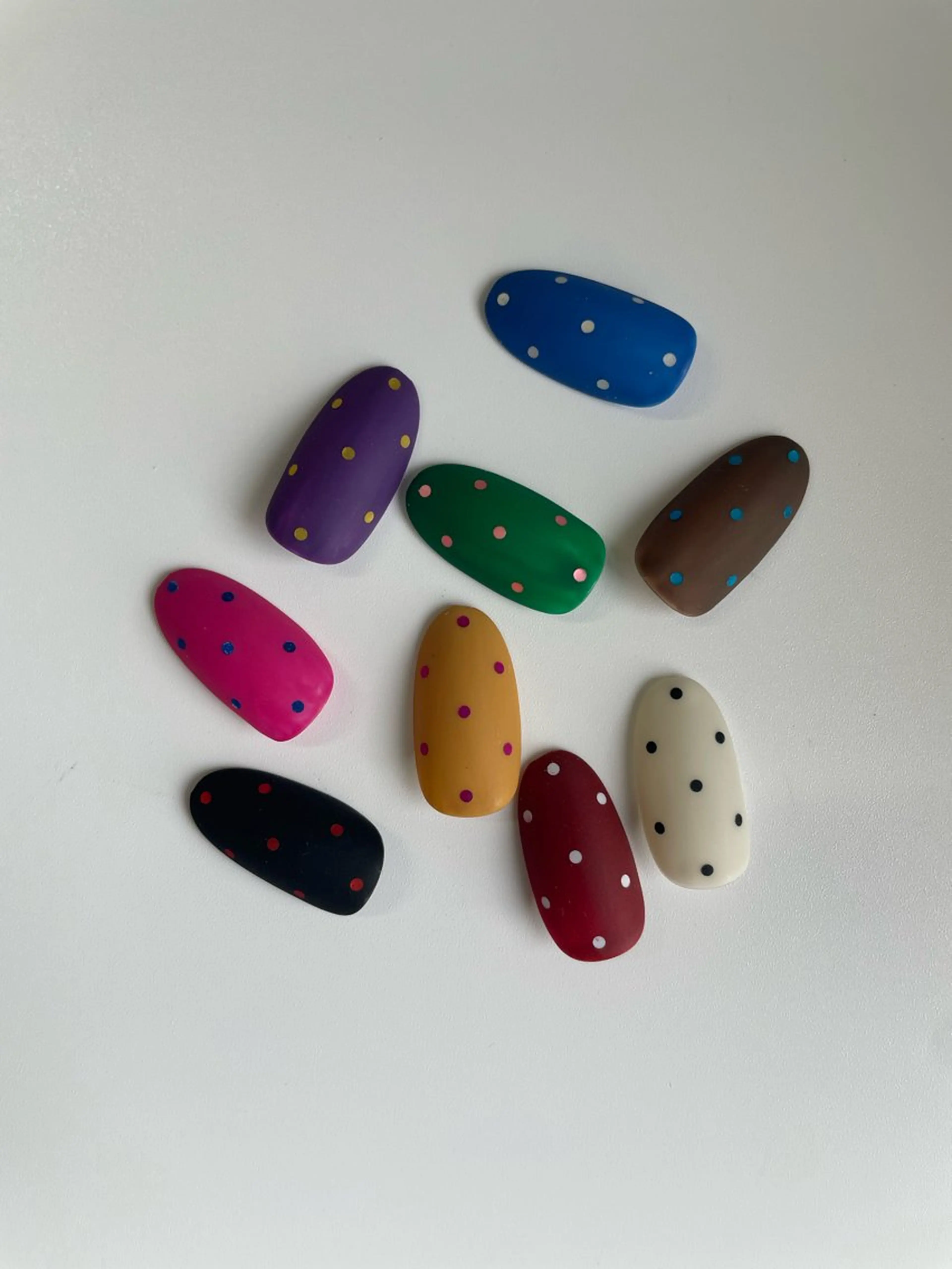 ネイル ドット ハンドネイル nail salon 3🌞越谷のネイルデザイン