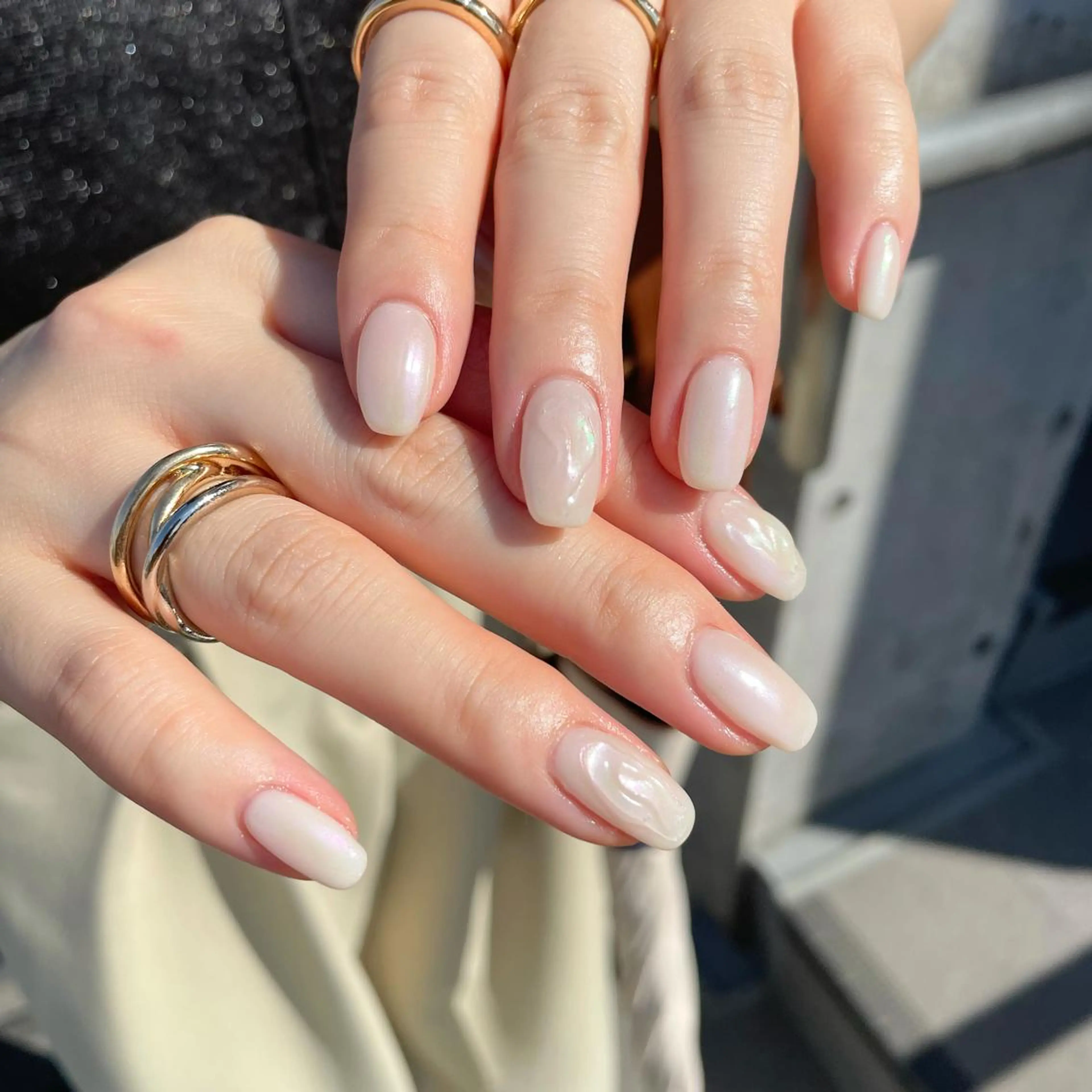 ネイル ミラーネイル ぷっくりネイル twoo______ miyuのネイルデザイン