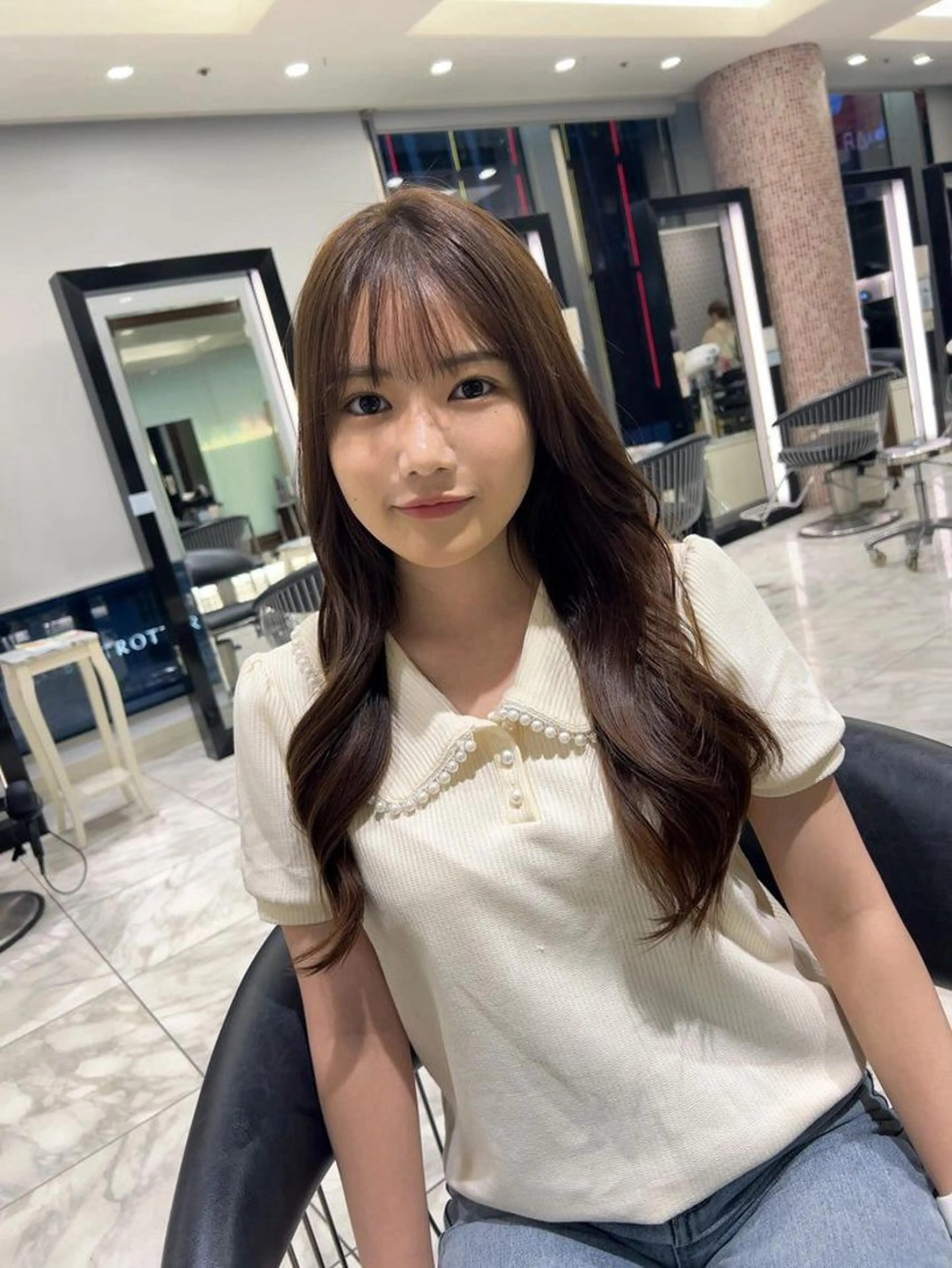 ロング カラー カット ヘアカラー トリートメント コテ巻きパーマ 藤野佑成のヘアスタイル