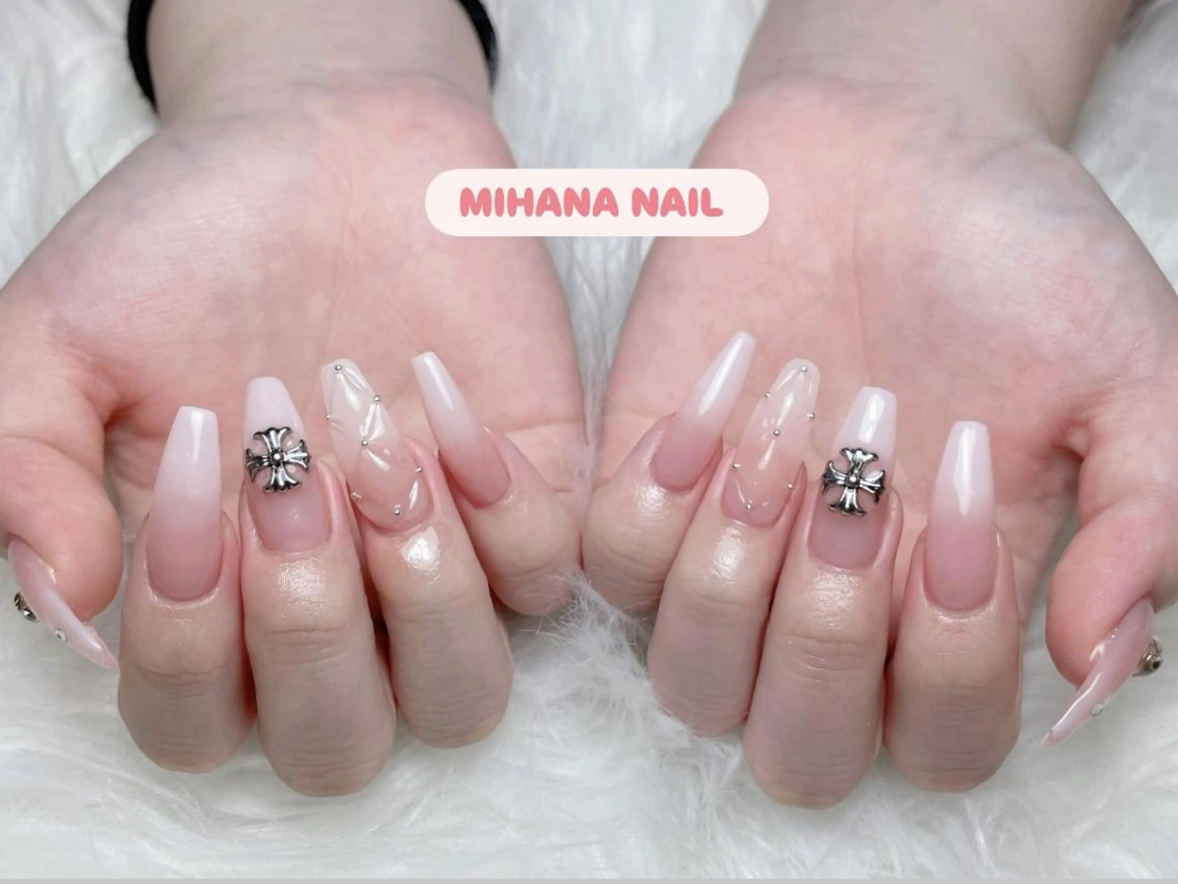 ネイル 長さ出し フレンチネイル グラデーション 卒業式 マグネットネイル ハンドネイル MIHANA NAILのネイルデザイン